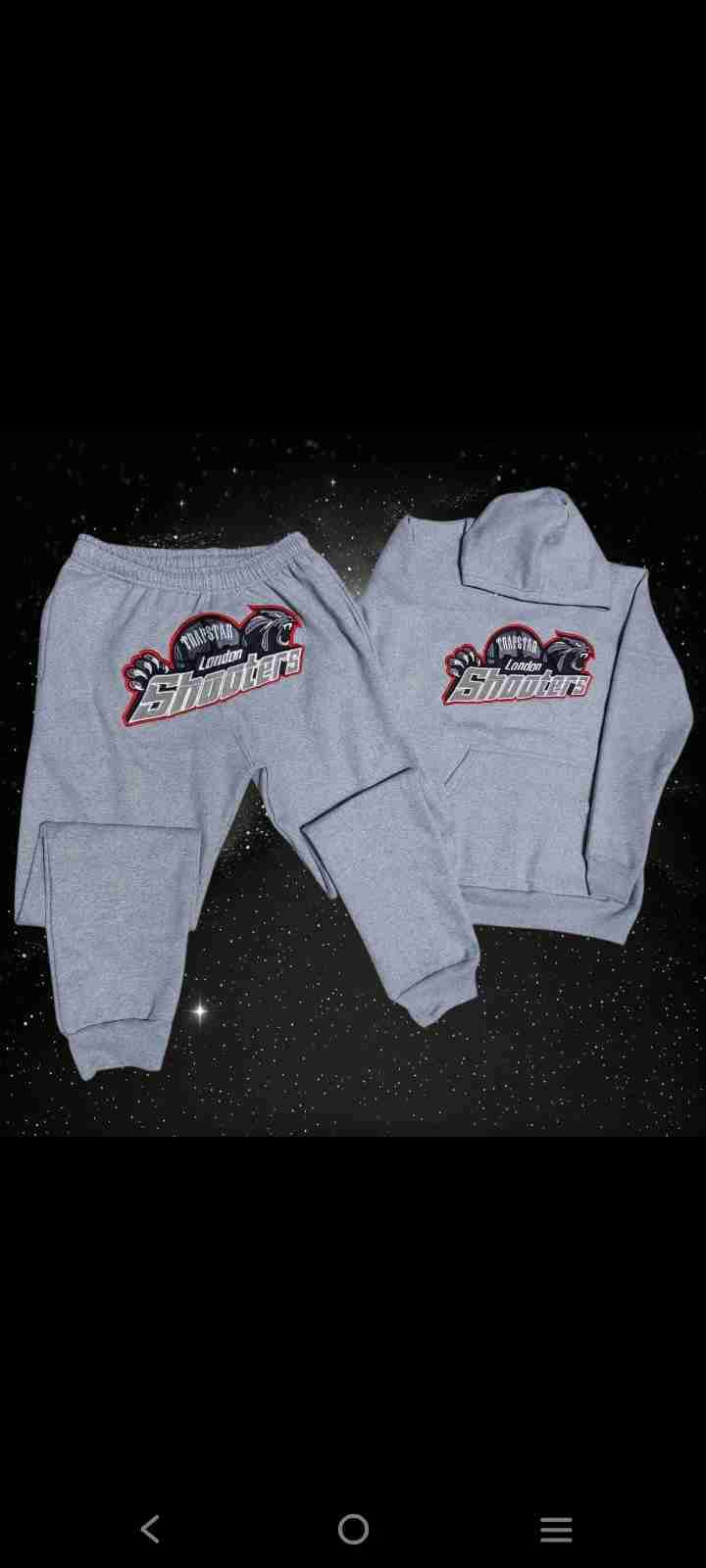 Co nonjunto negro con gráficos deportivos - miniatura 3