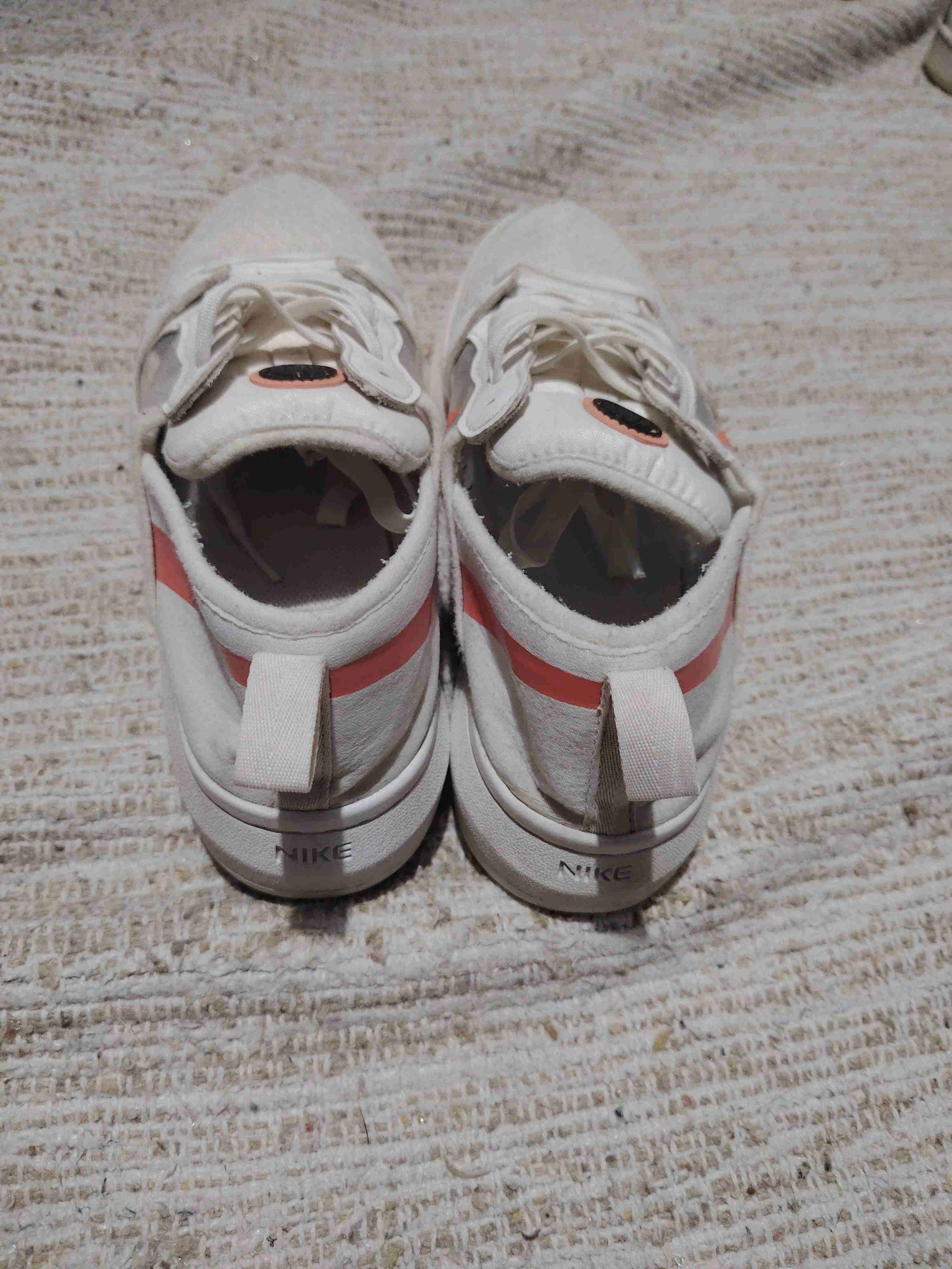 Zapatillas blancas Nike - miniatura 3