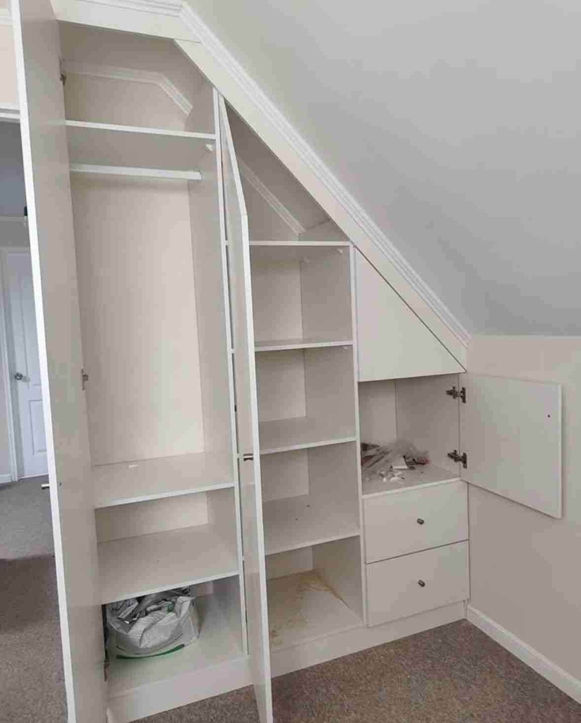 Clóset esquinero blanco