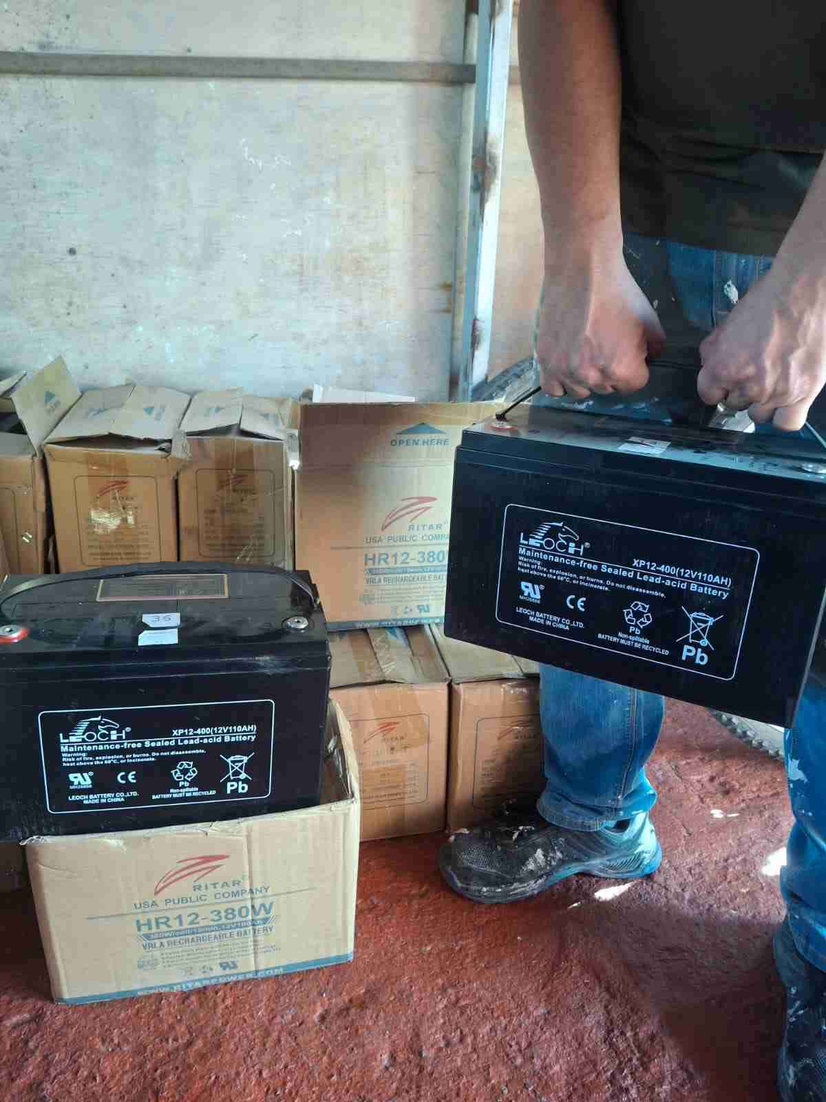 Batería Leoch 12V 110AH - miniatura 3