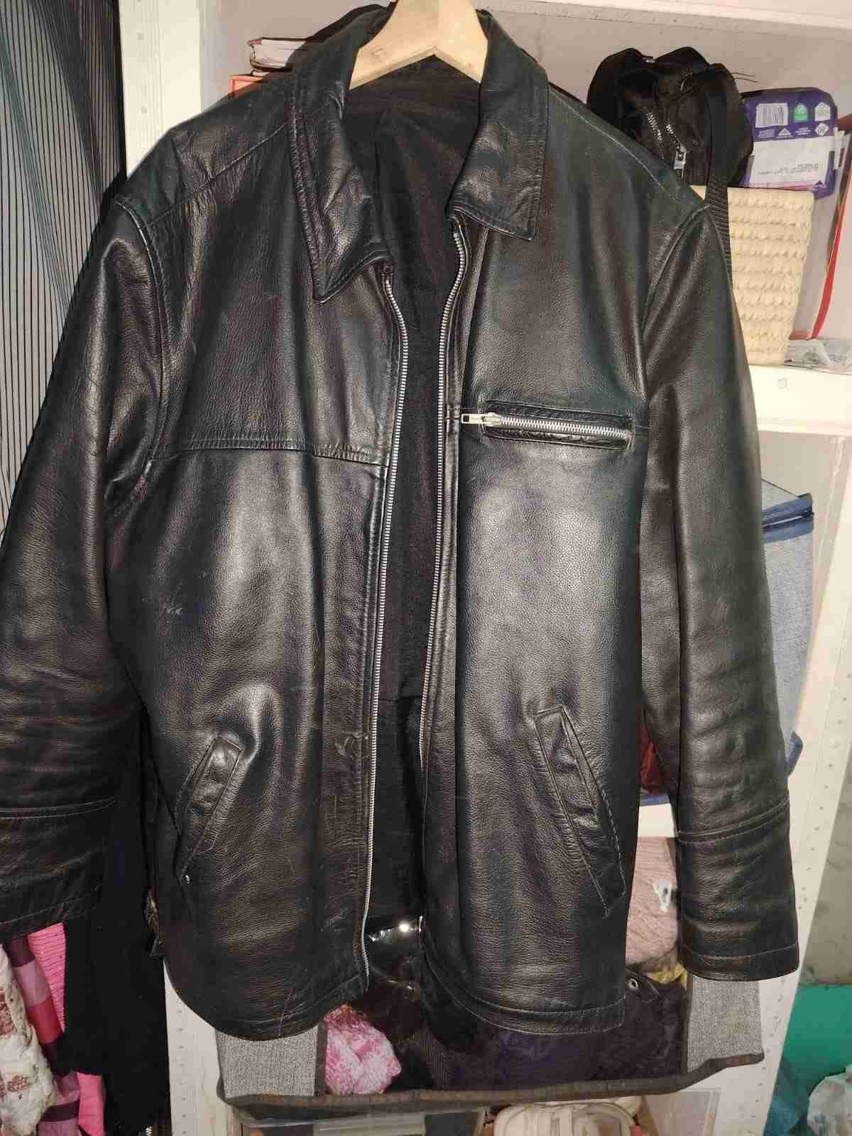 Chaqueta de cuero negra Black raven