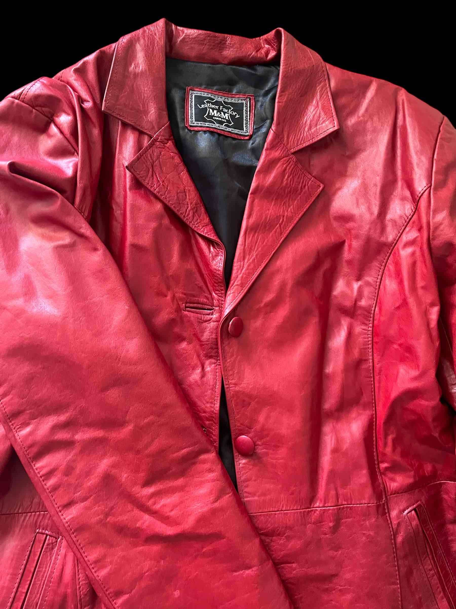 Abrigo de cuero rojo - miniatura 2