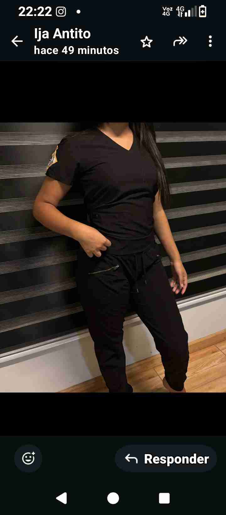 Polera médica lavanda para mujer - miniatura 2