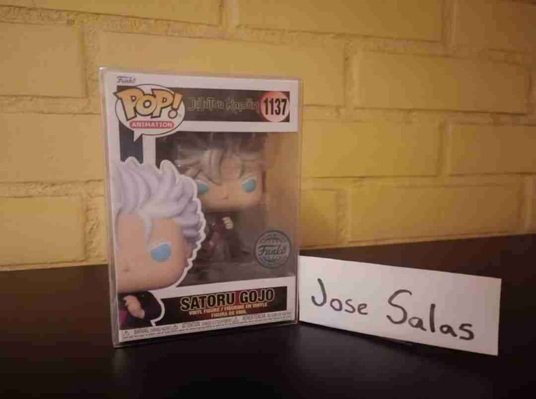 Funko Pop Satoru Gojo