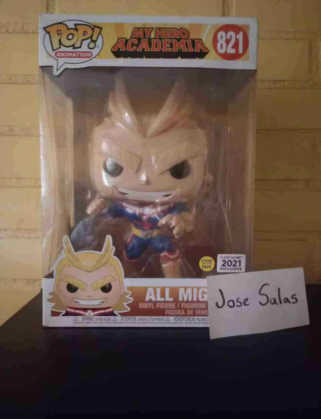 Funko Pop All Might exclusivo (GITD)
