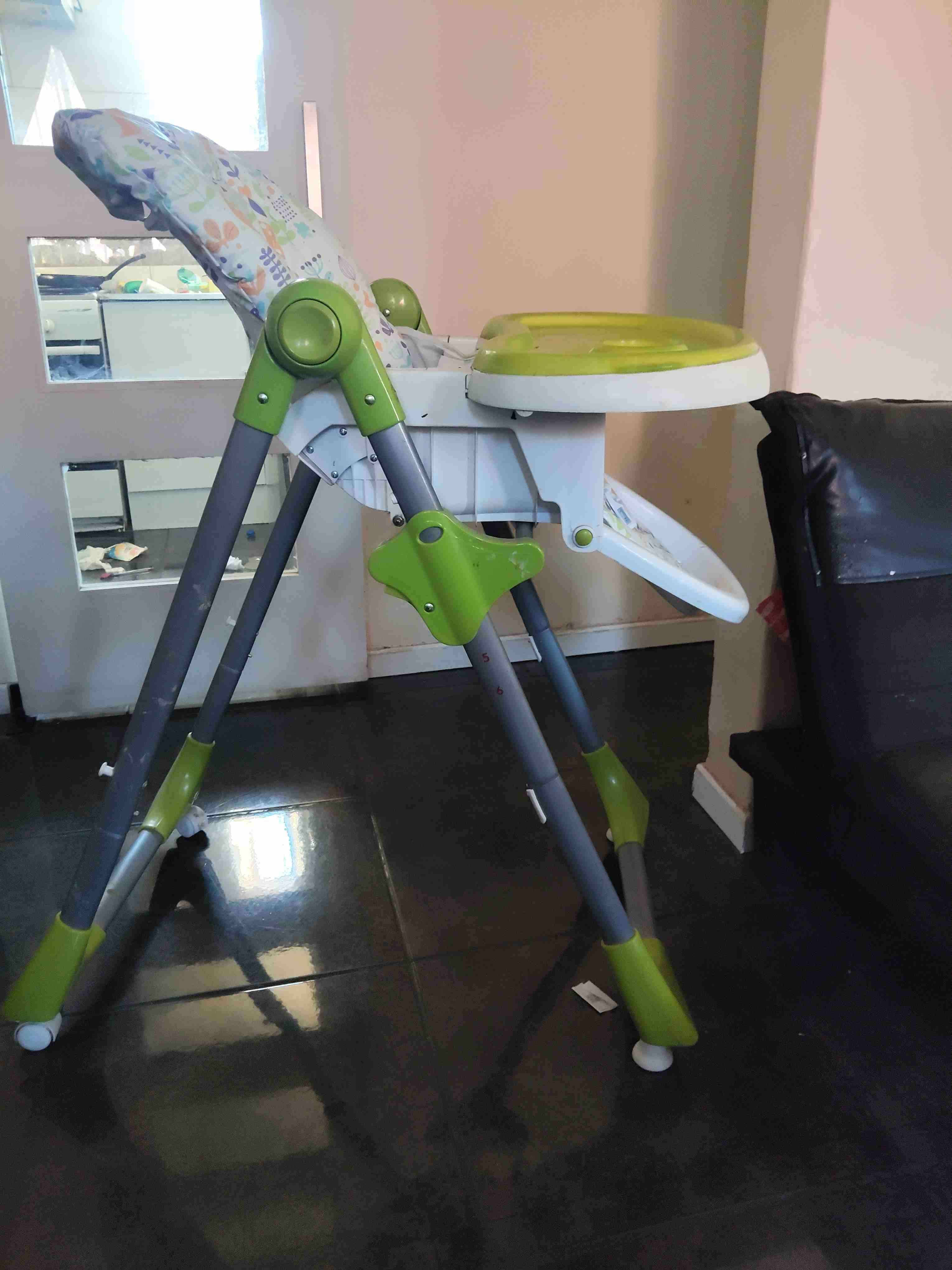 Silla de comer para bebé - miniatura 2