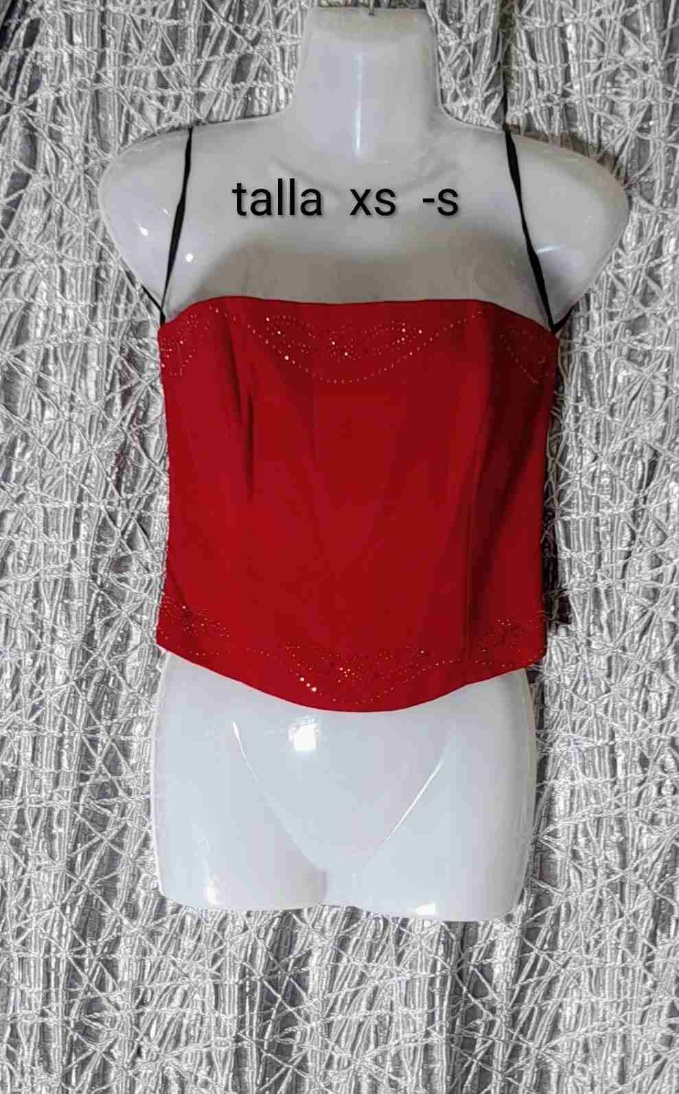 Top strapless rojo con brillos - miniatura 1