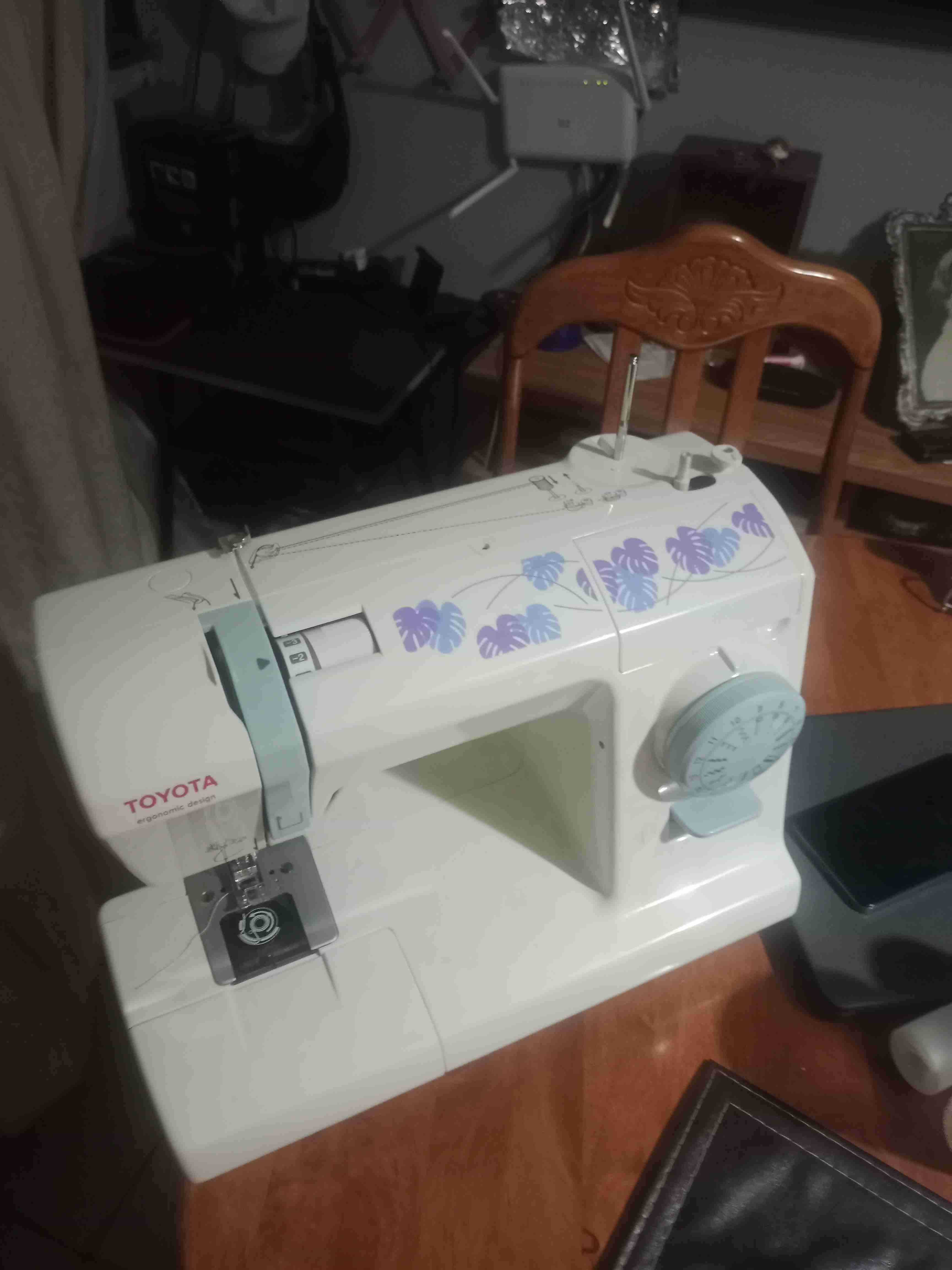 Máquina de coser Toyota