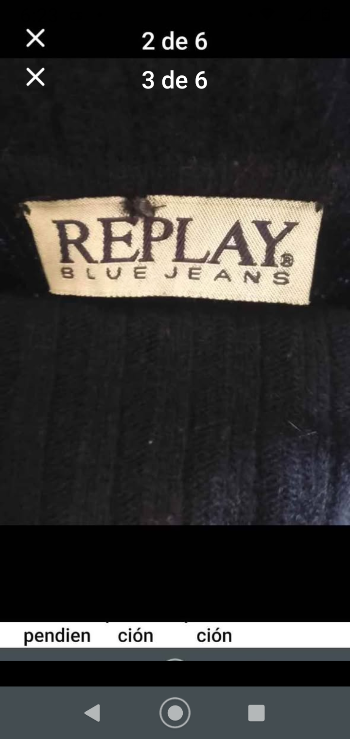 Suéter negro con detalles rojos - 3