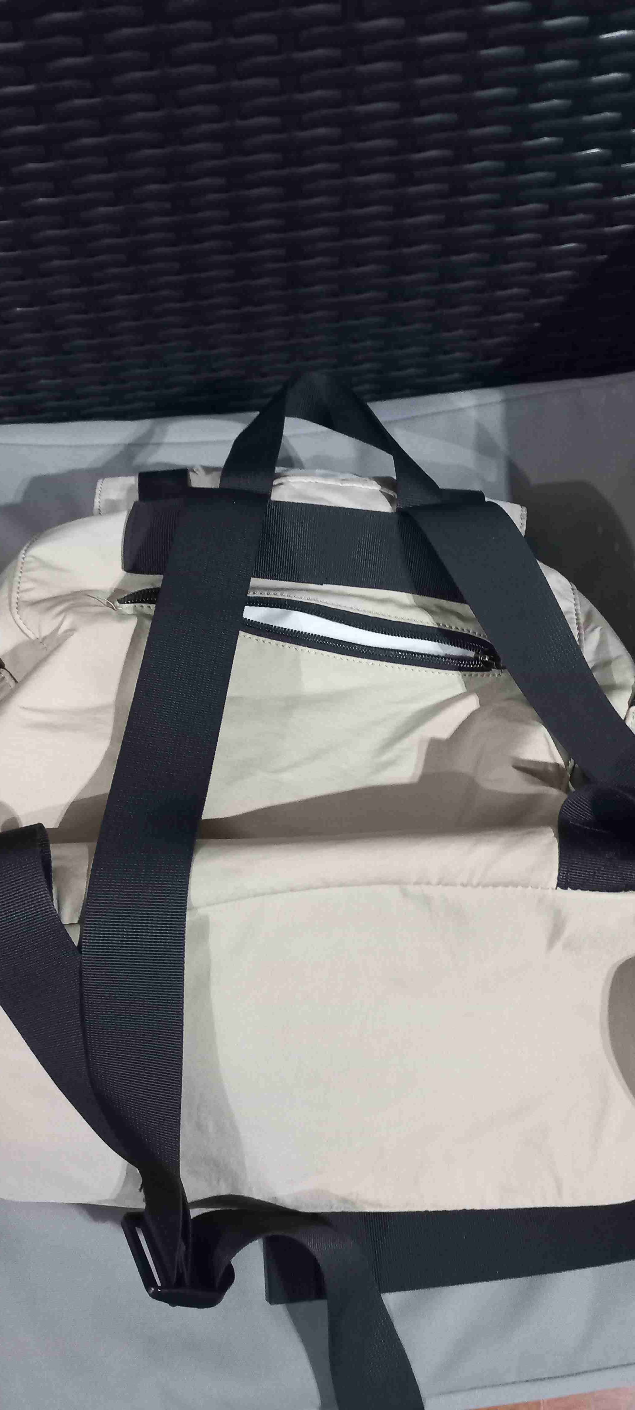 Mochila beige con correas negras Marca Saxoline - miniatura 5