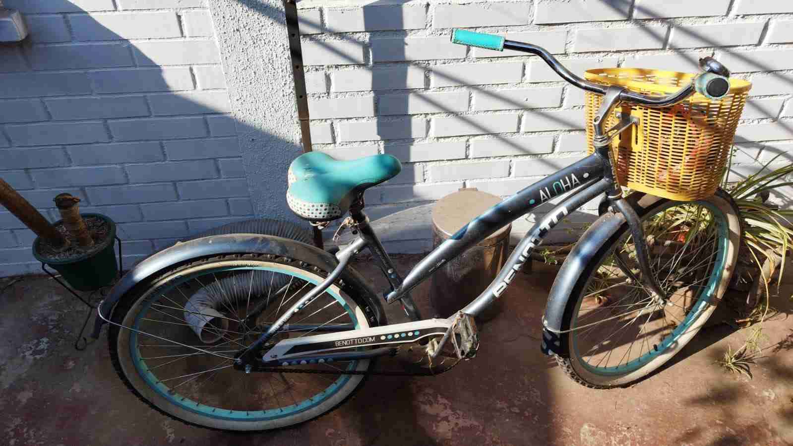 Bicicleta Benotto con casco - miniatura 2