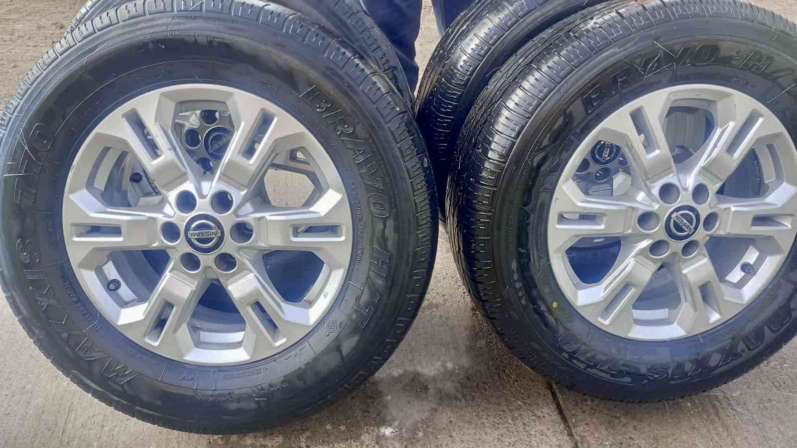 Llanta Nissan  Navara - miniatura 3