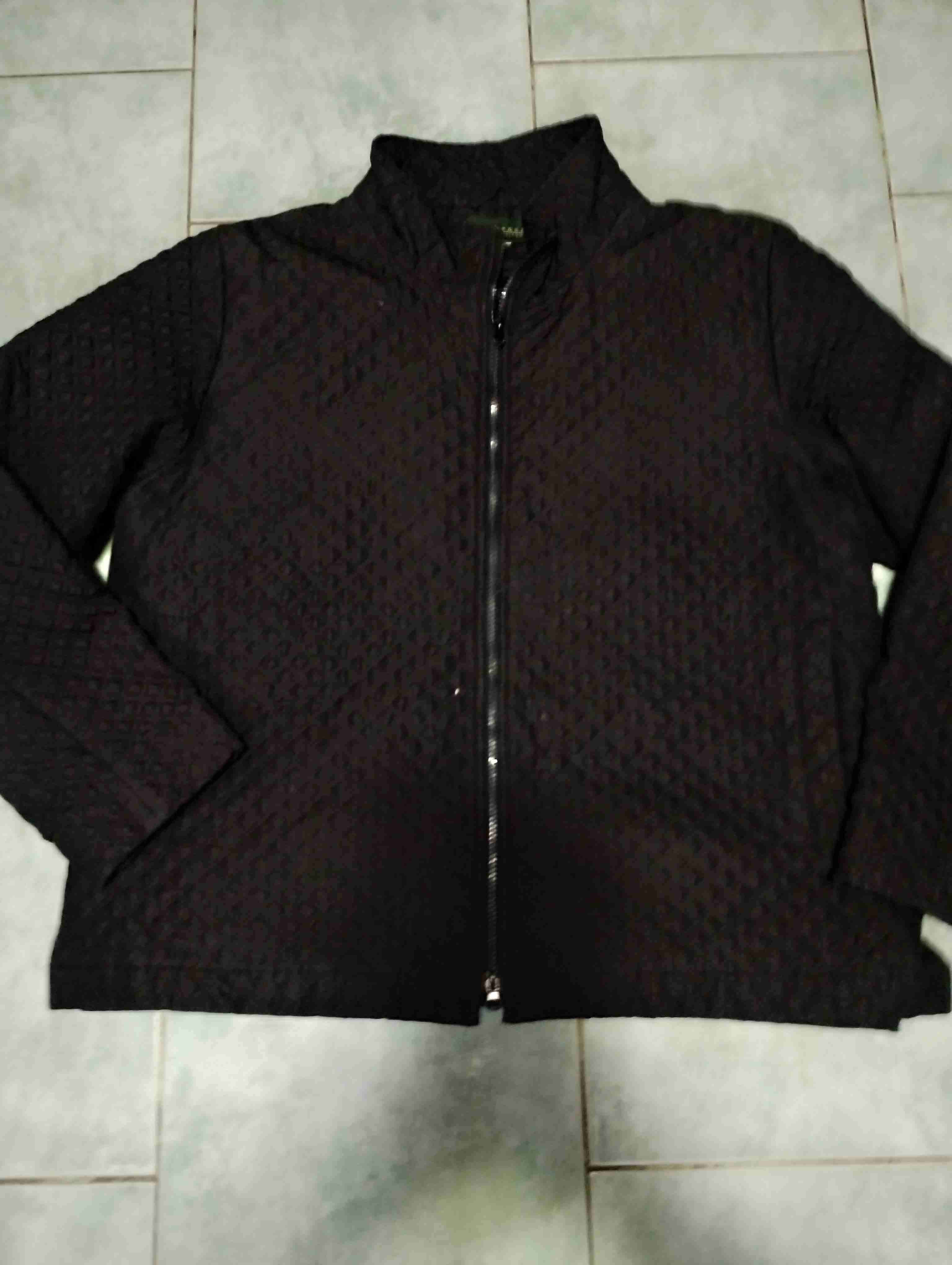 Abrigo con capucha tejido negro - miniatura 3