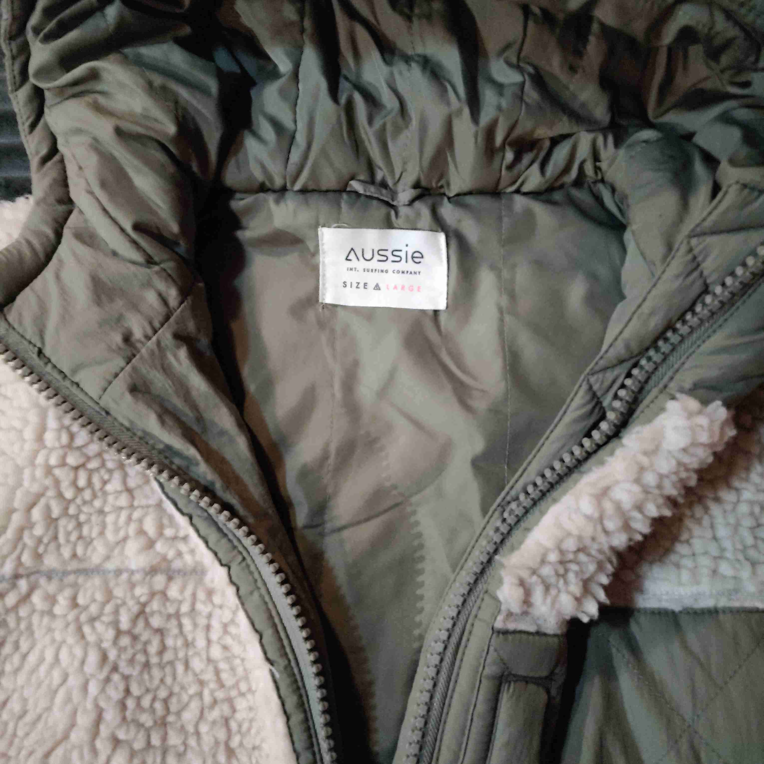 Chaqueta de Cachemira con capucha - miniatura 2