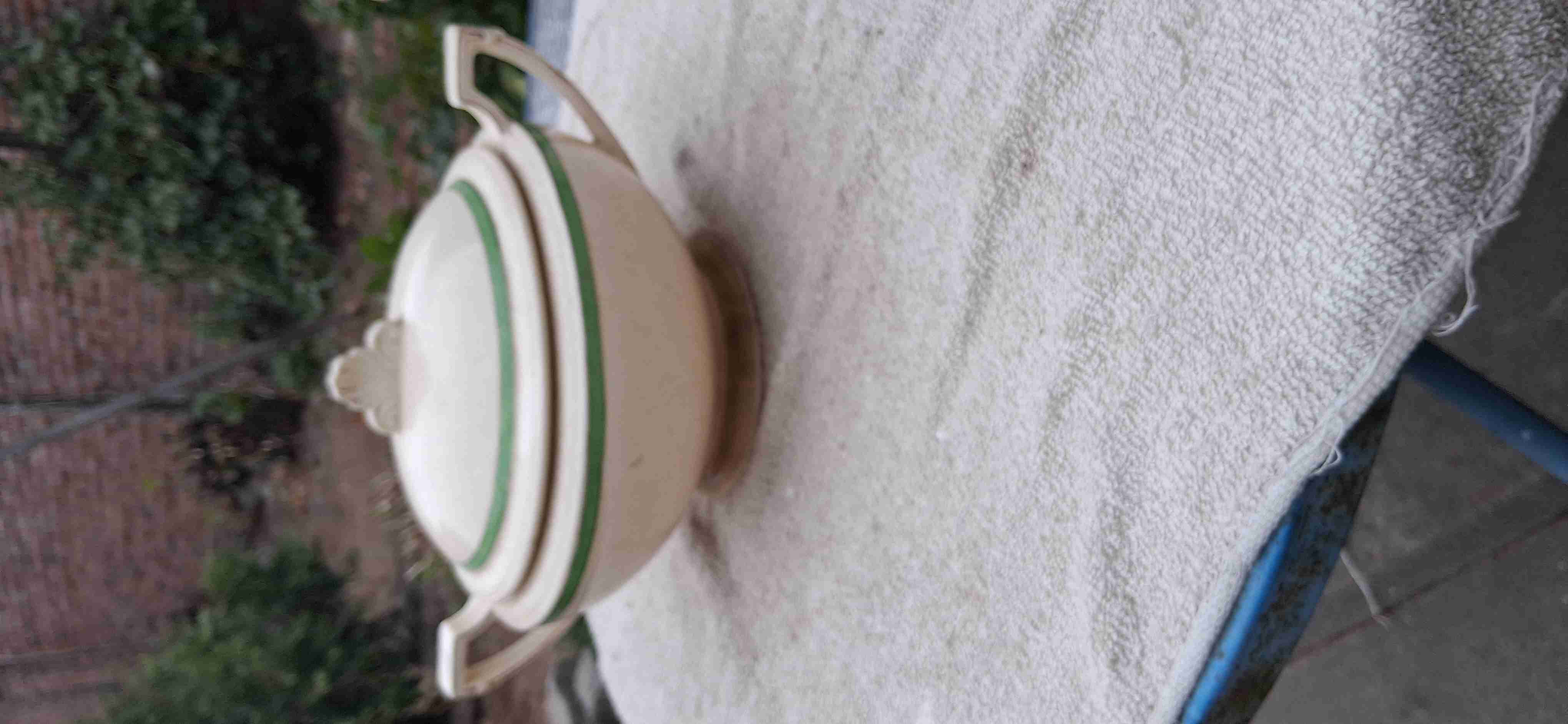 Sopera de cerámica con tapa - miniatura 2