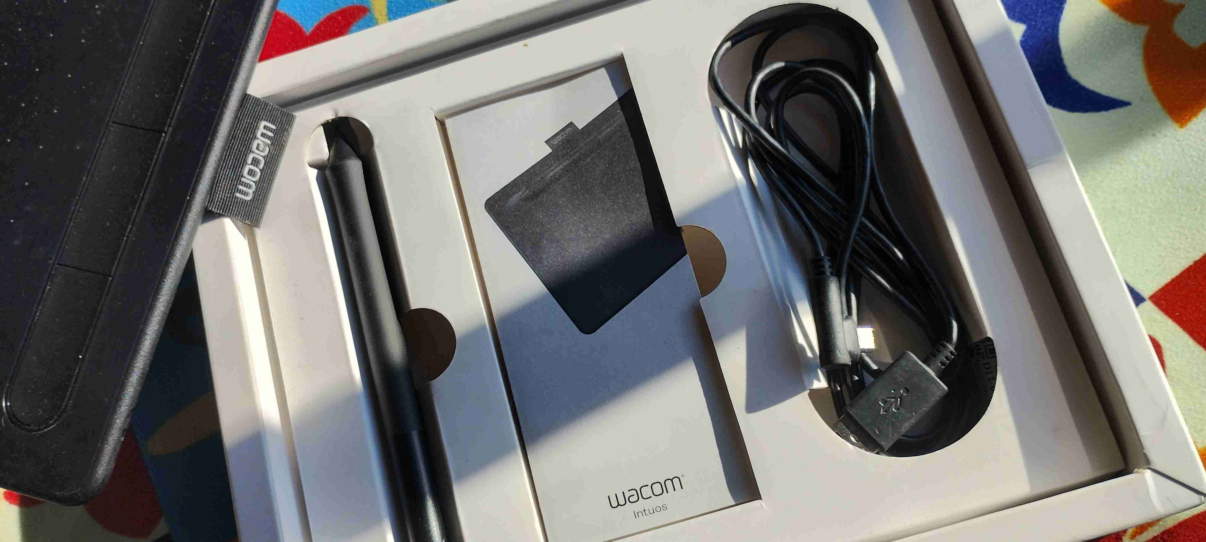 Tableta gráfica Wacom Intuos S - 2