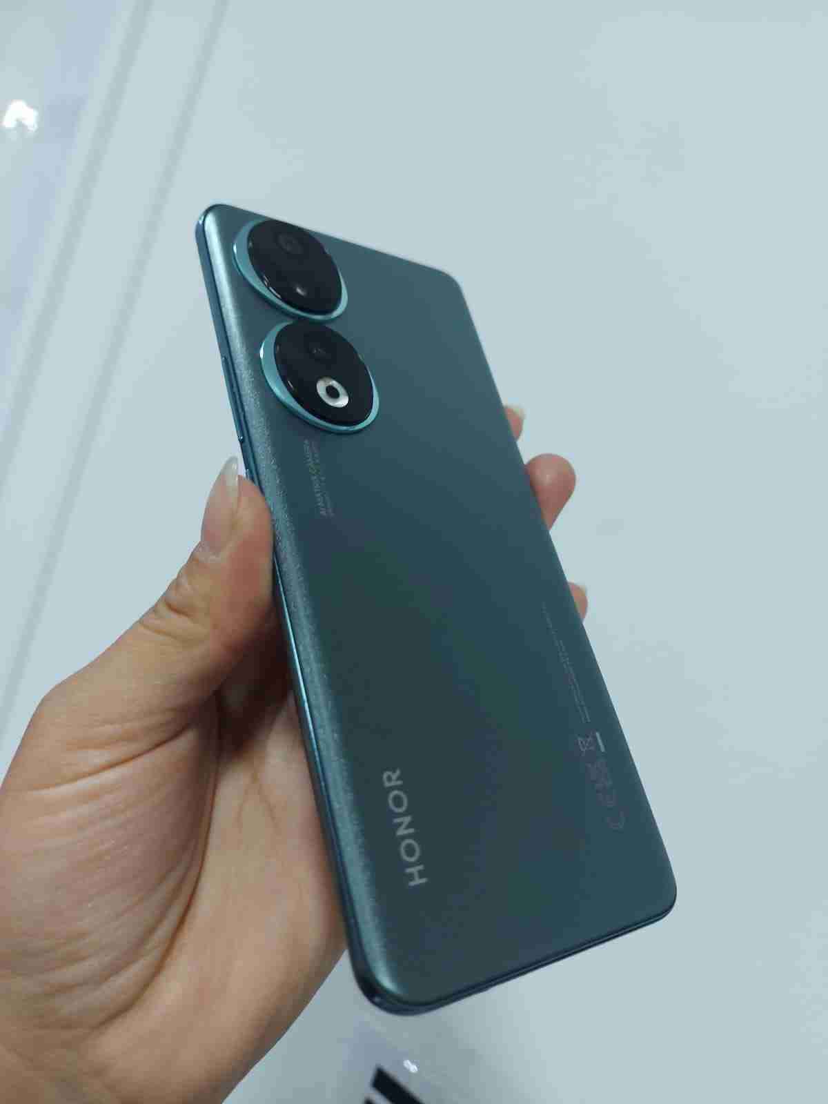 Honor H90 512GB Verde Esmeralda - miniatura 4