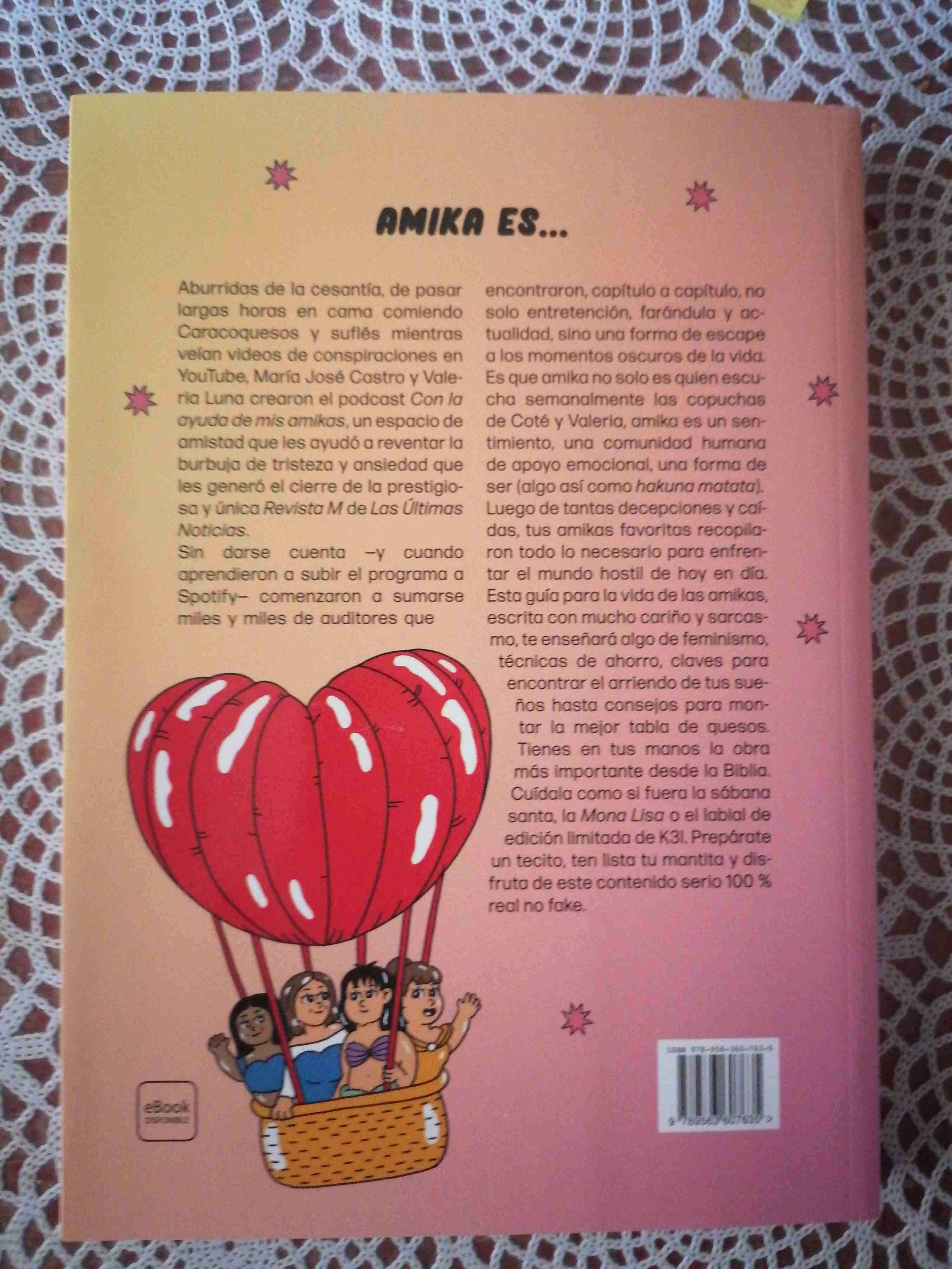 Libro 'La guía para la vida de las amikas' - miniatura 2