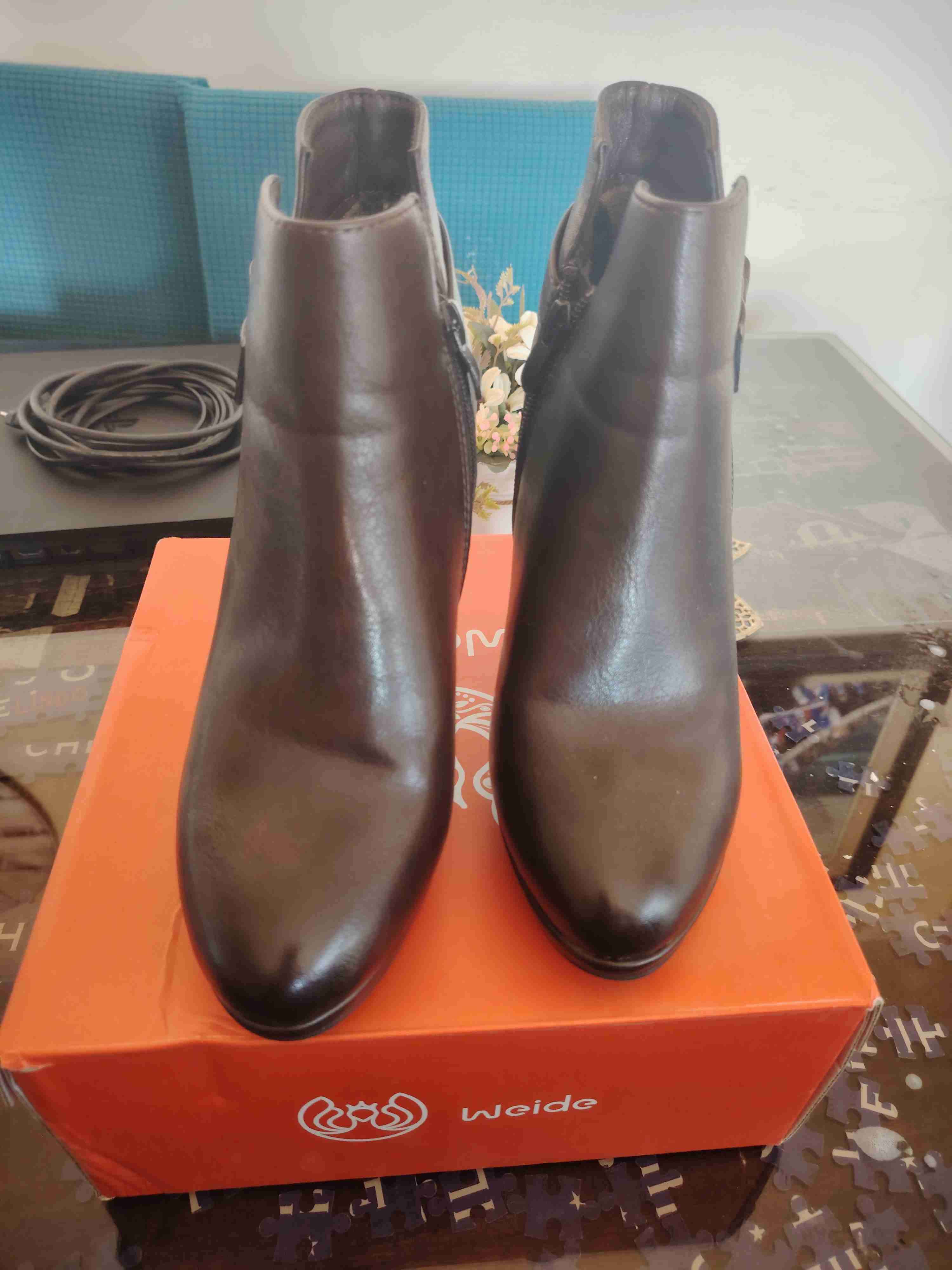 Botines negros con taco y hebilla - 3