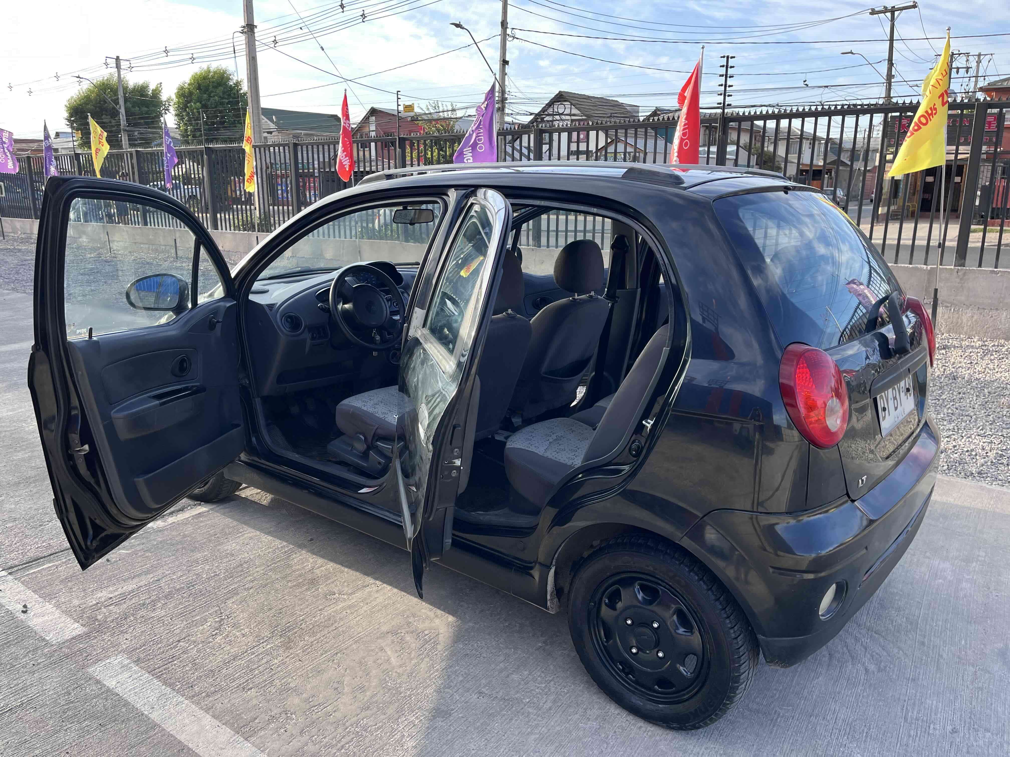 Auto Chevrolet negro usado - 4