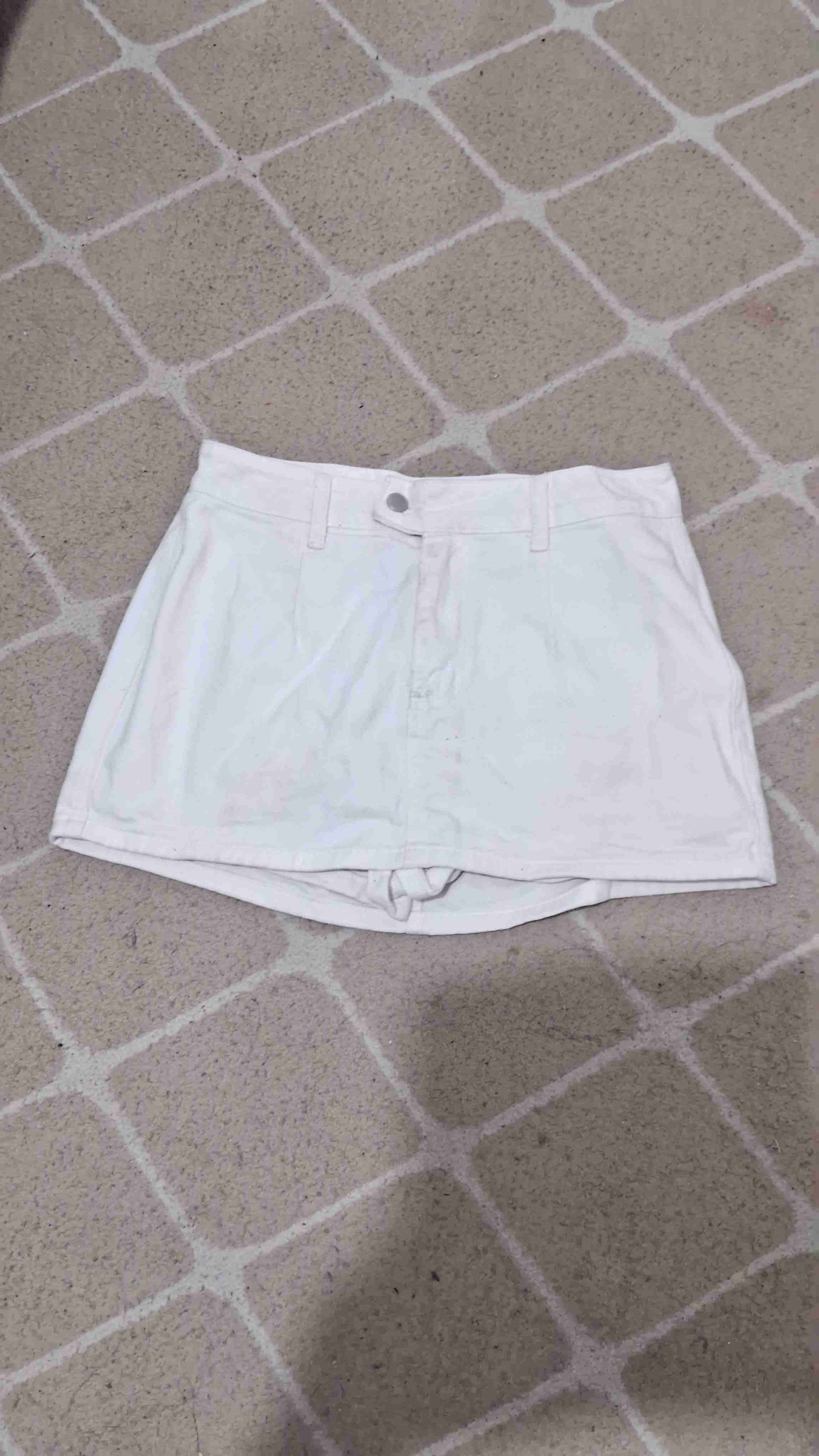 Falda corta blanca - 1