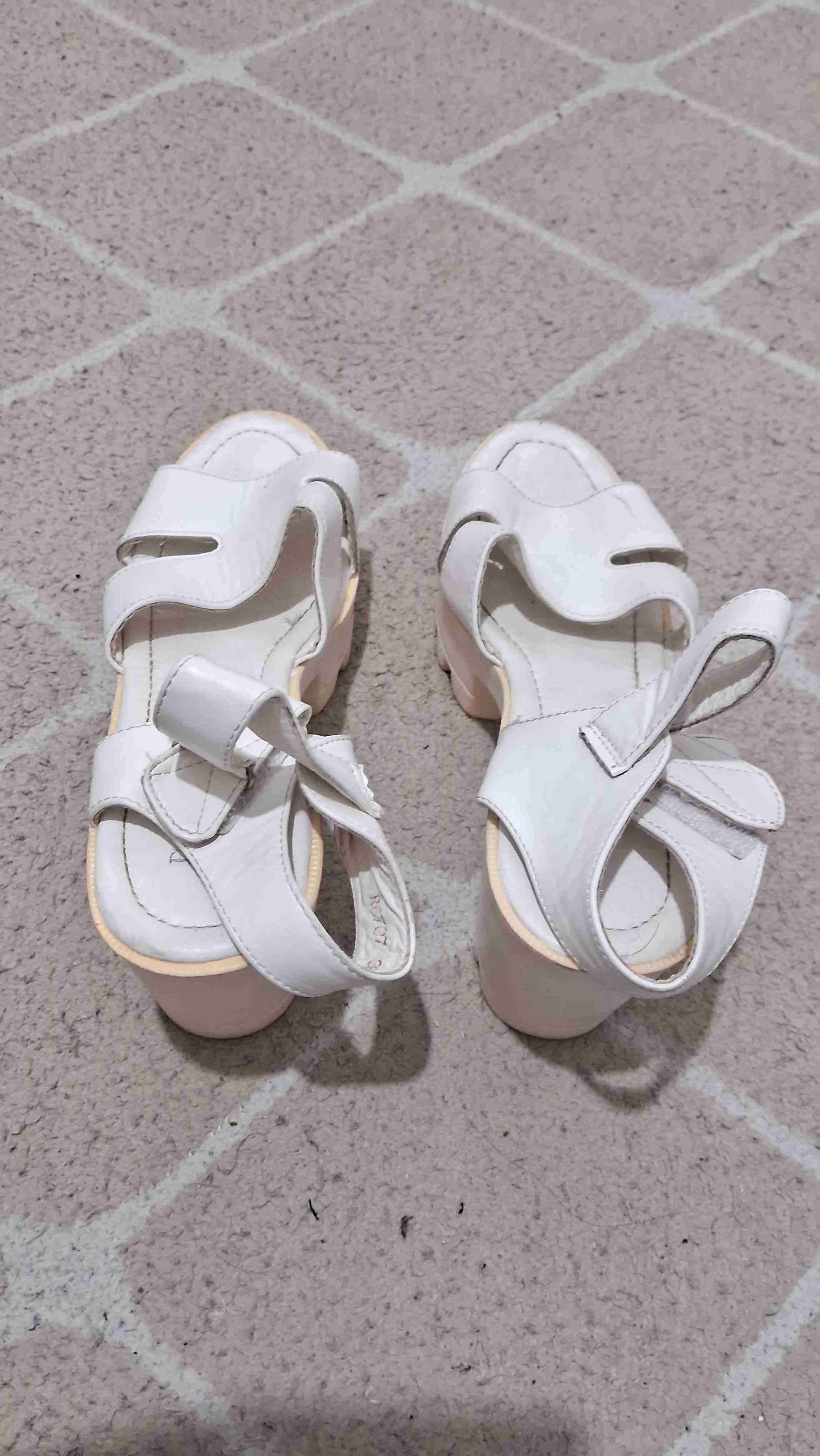 Sandalias blancas con plataforma - 1