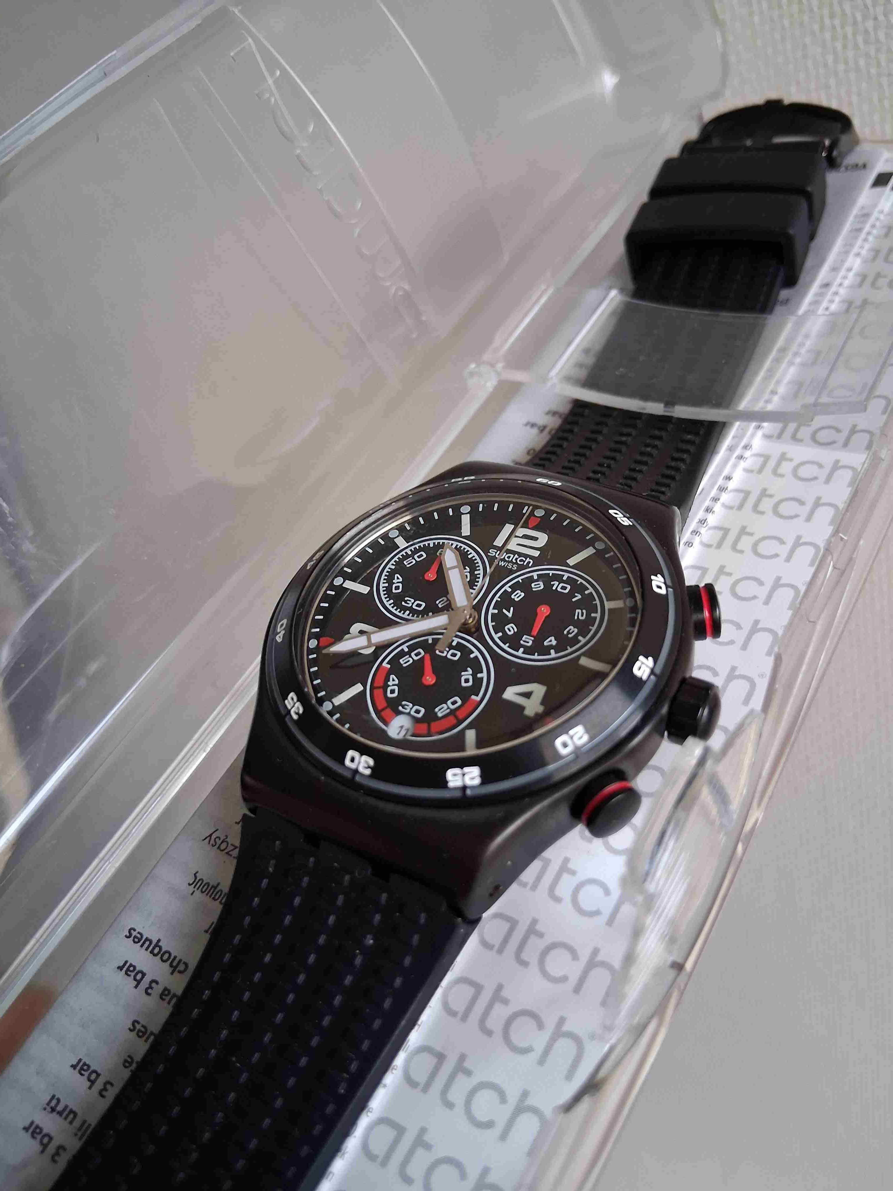 Reloj Swatch negro con cronómetro - miniatura 3