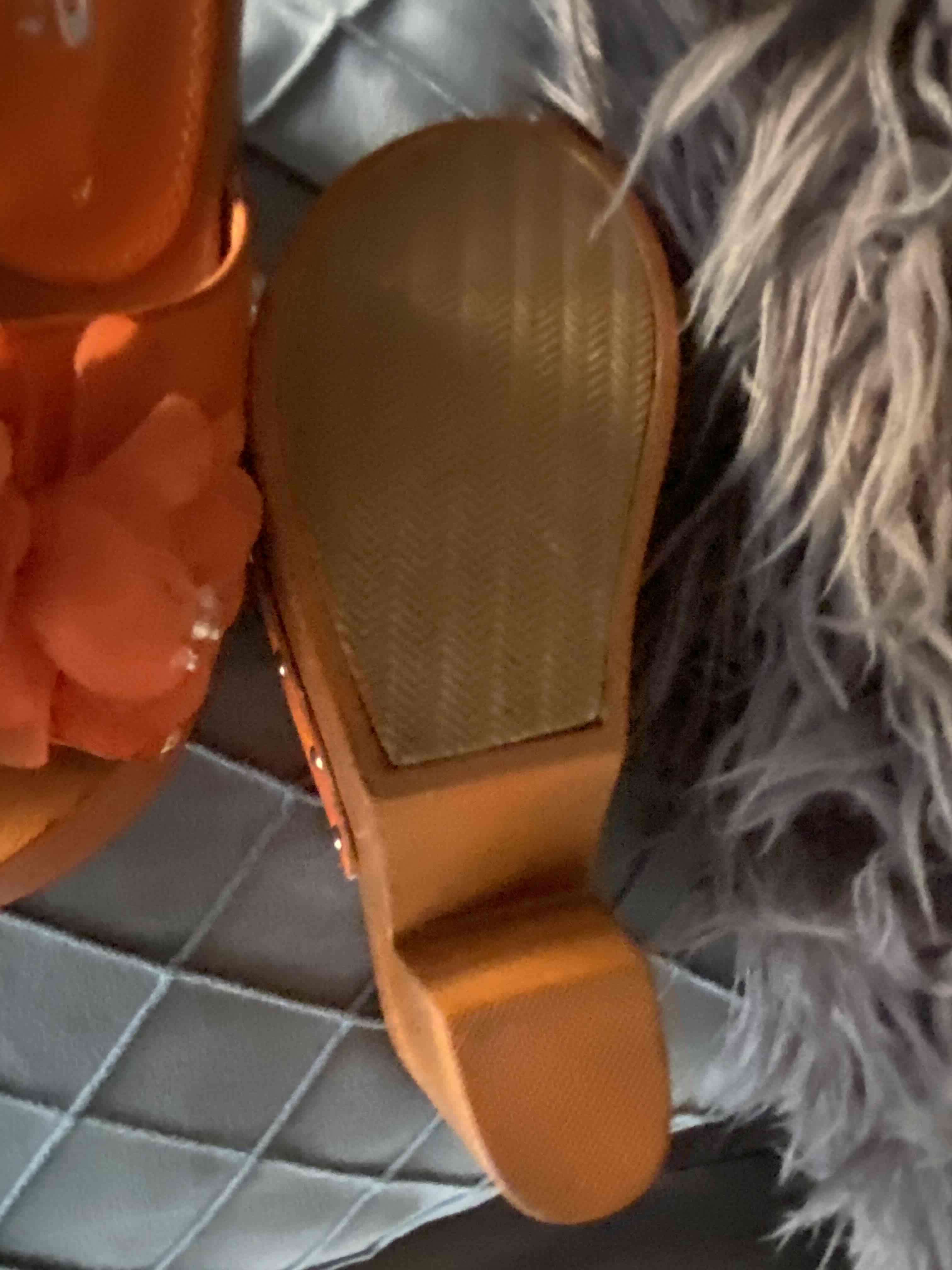 Sandalias naranjas con plataforma - miniatura 4