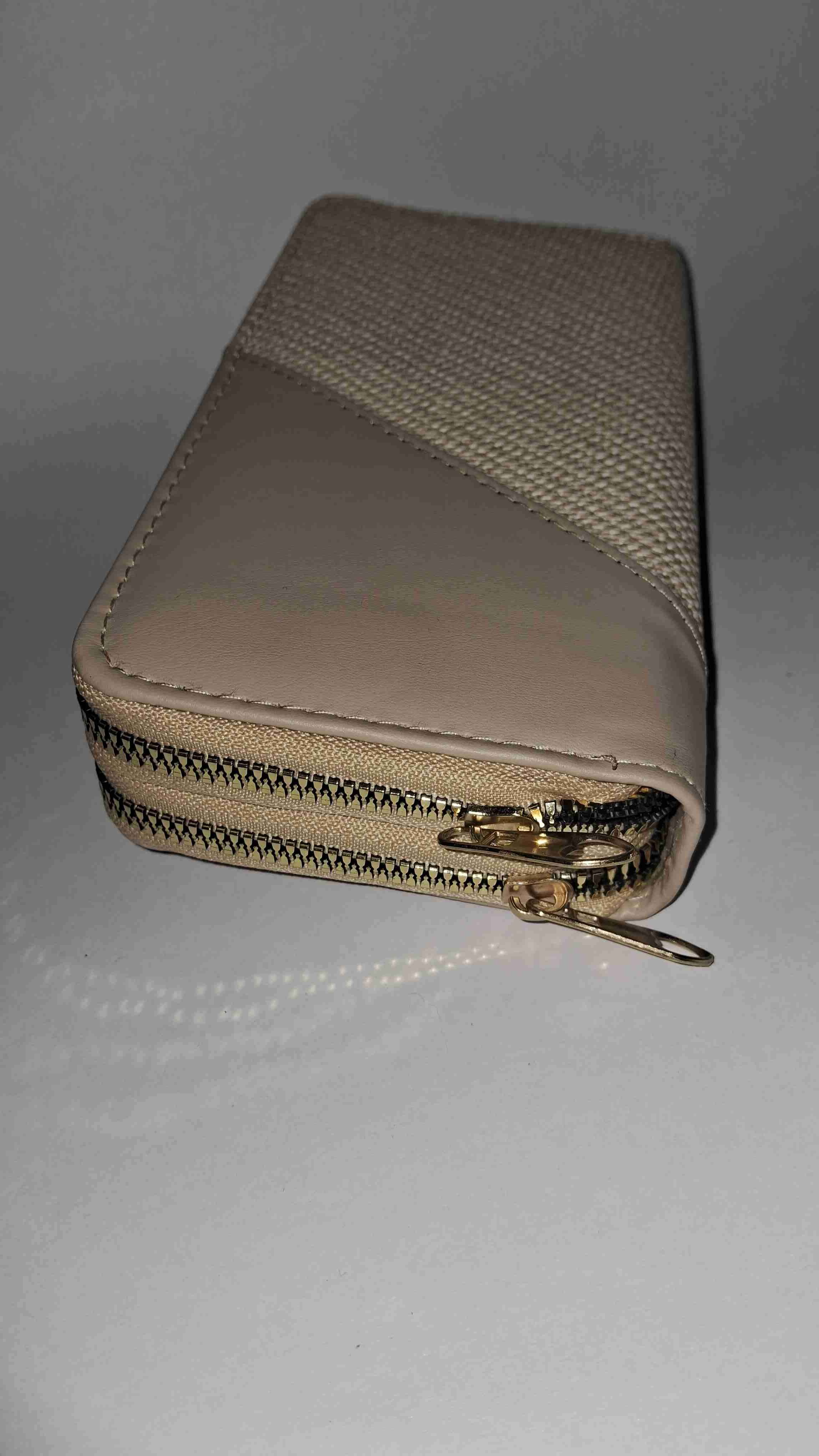 Cartera beige con cierre - miniatura 4