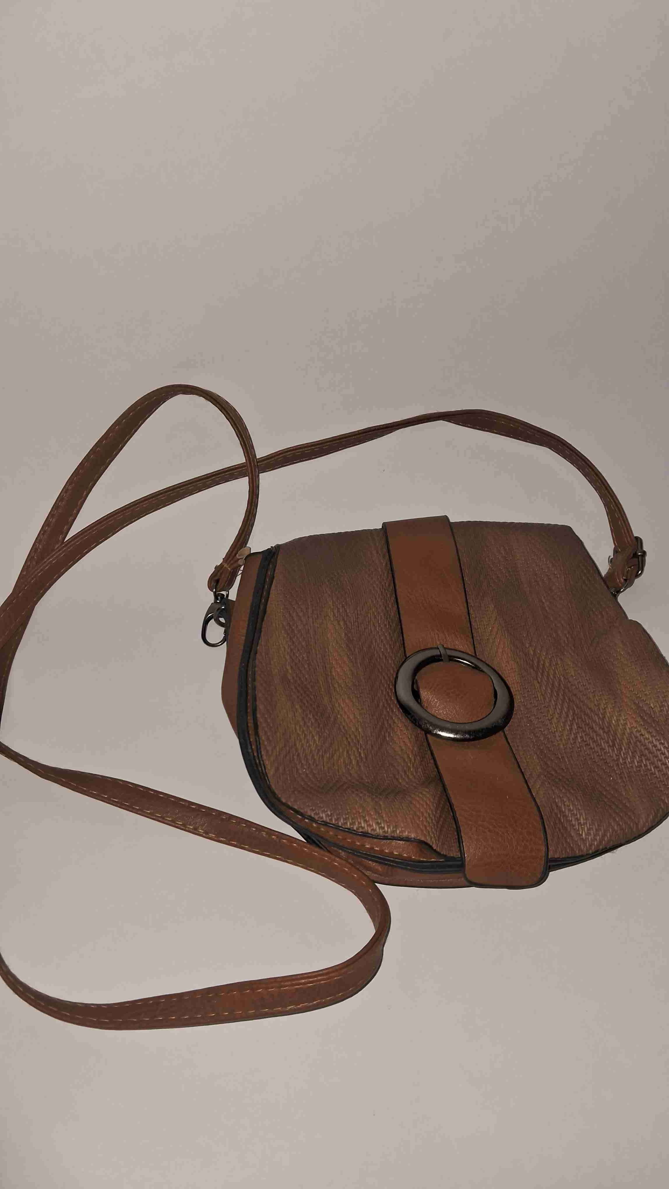 Cartera de cuero marrón con hebilla - 3