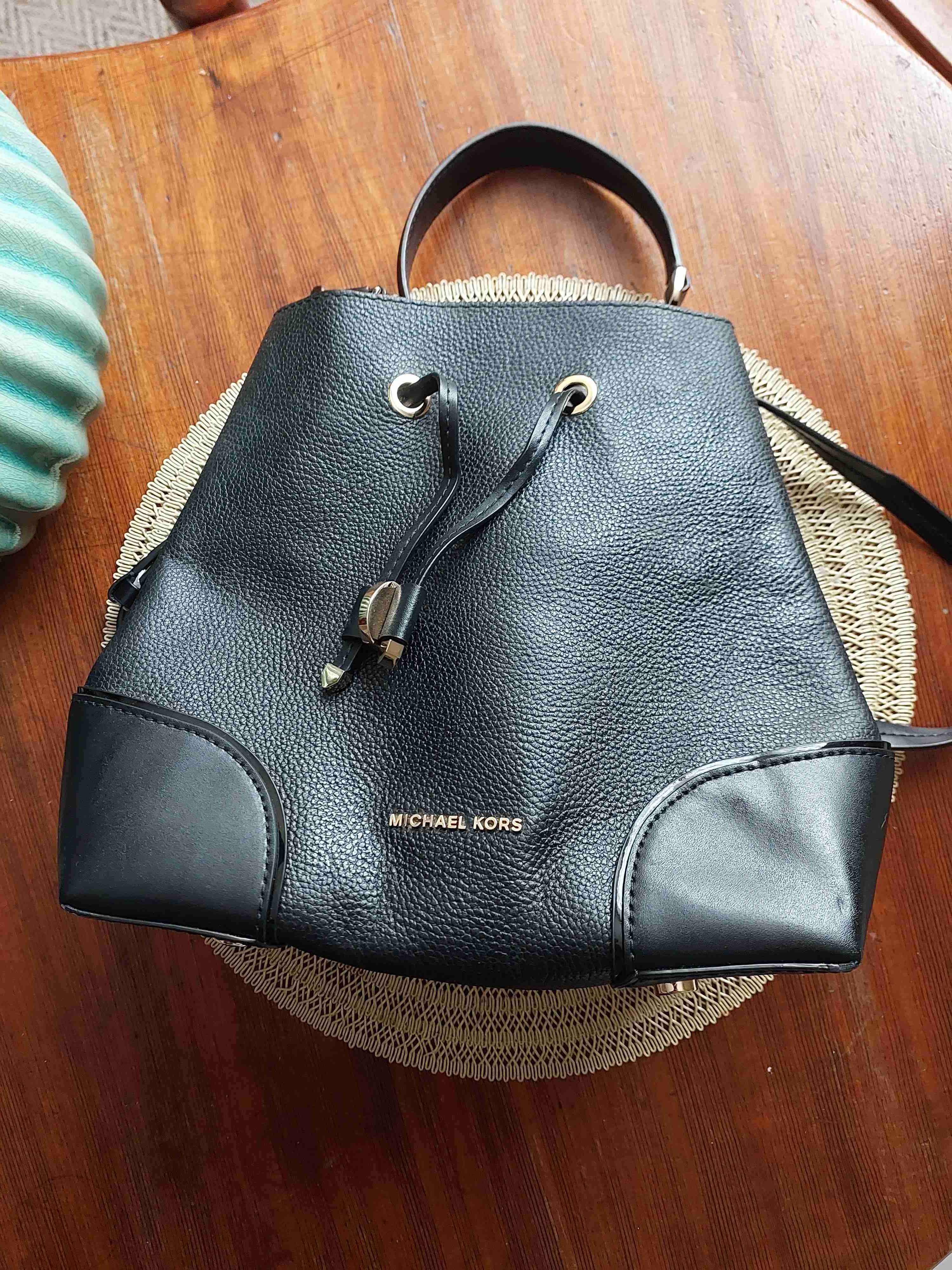 Mochila negra Michael Kors - 1
