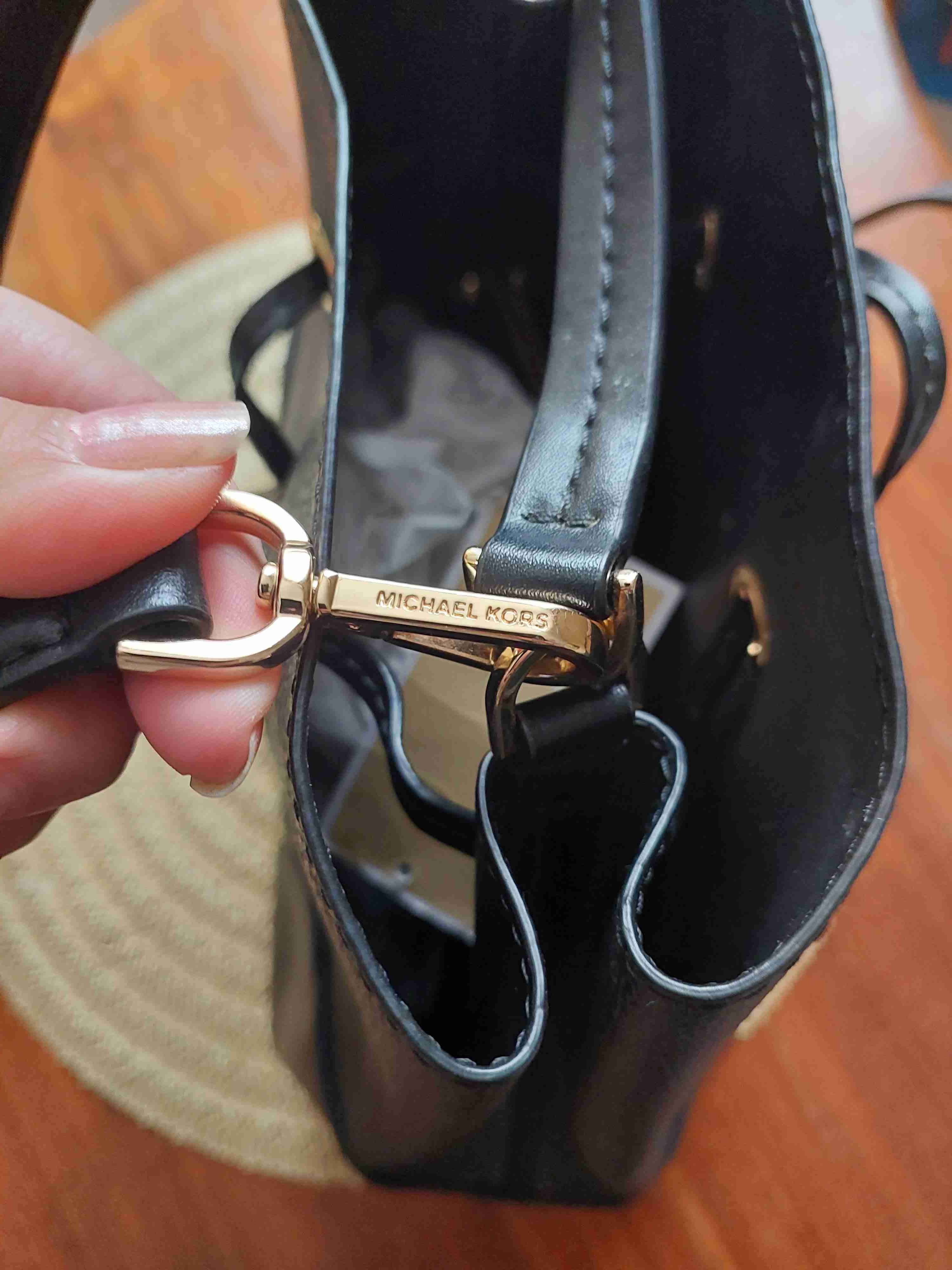 Mochila negra Michael Kors - 4