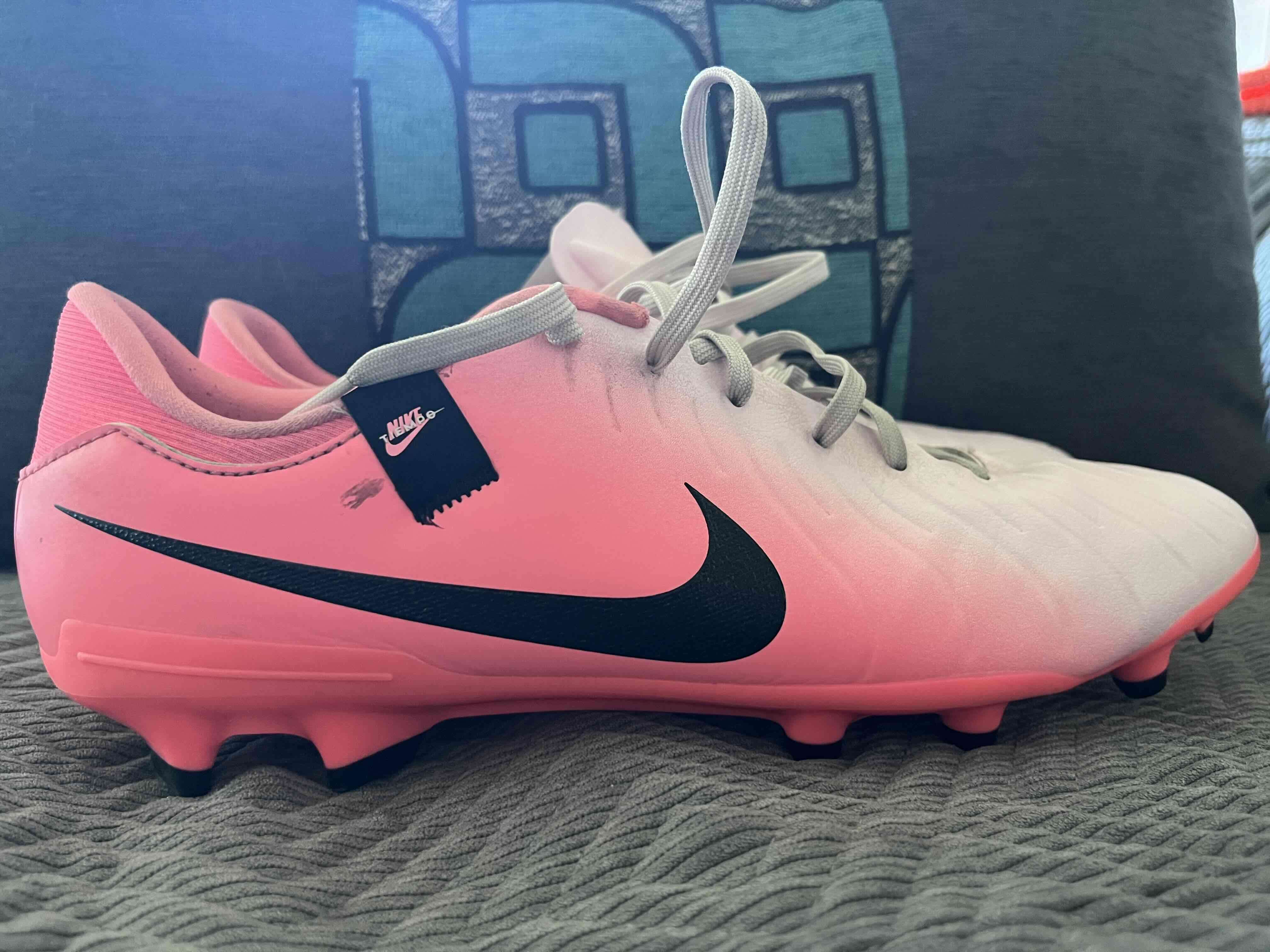 Zapato de fútbol Nike rosa - 2