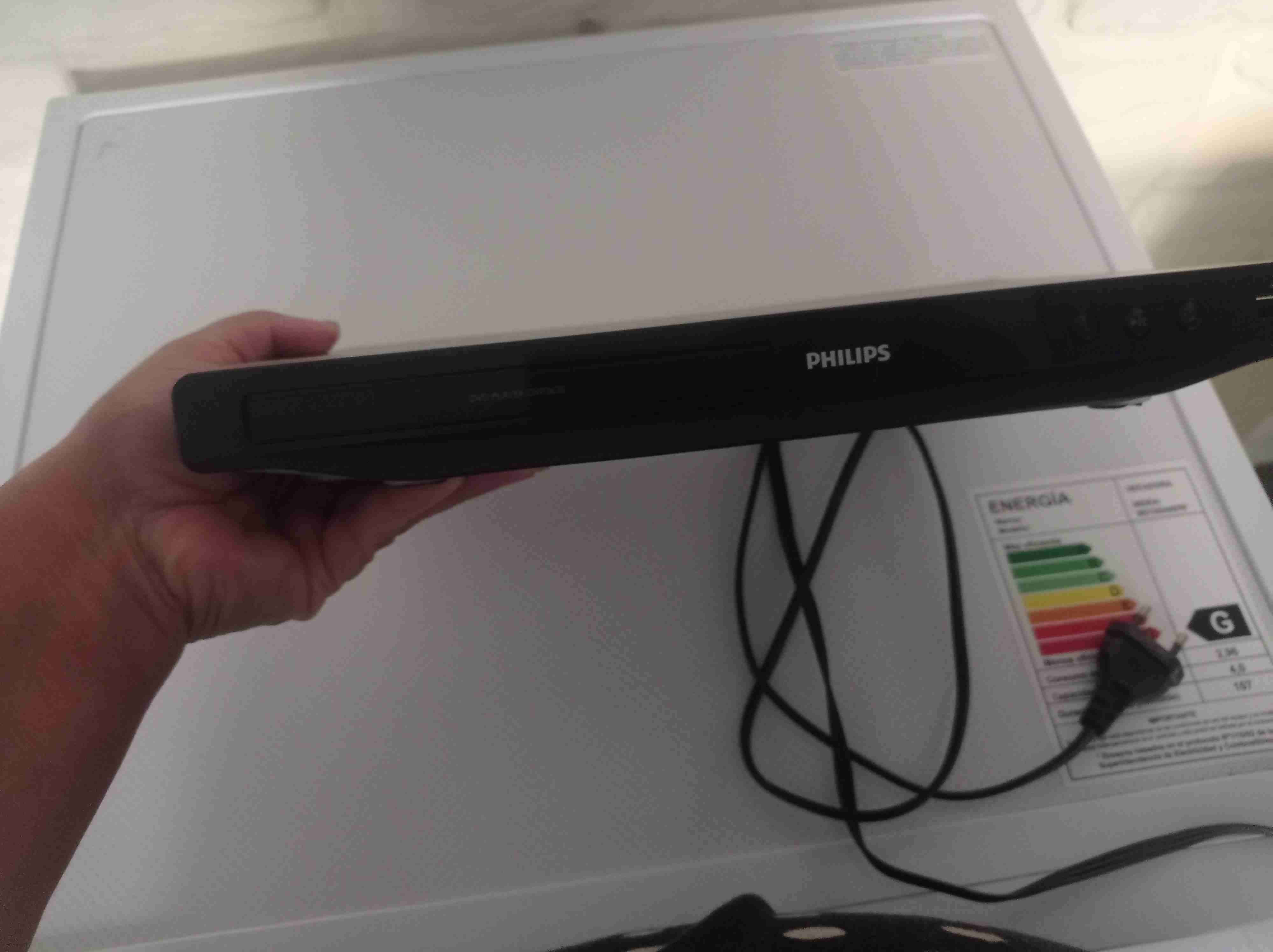 Reproductor de DVD negro - miniatura 2