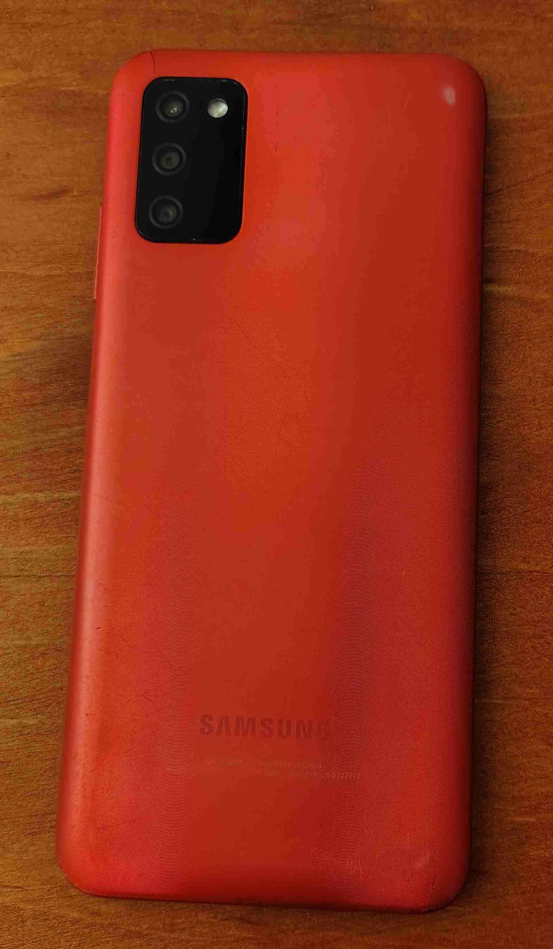 Celular Samsung rojo usado - 1