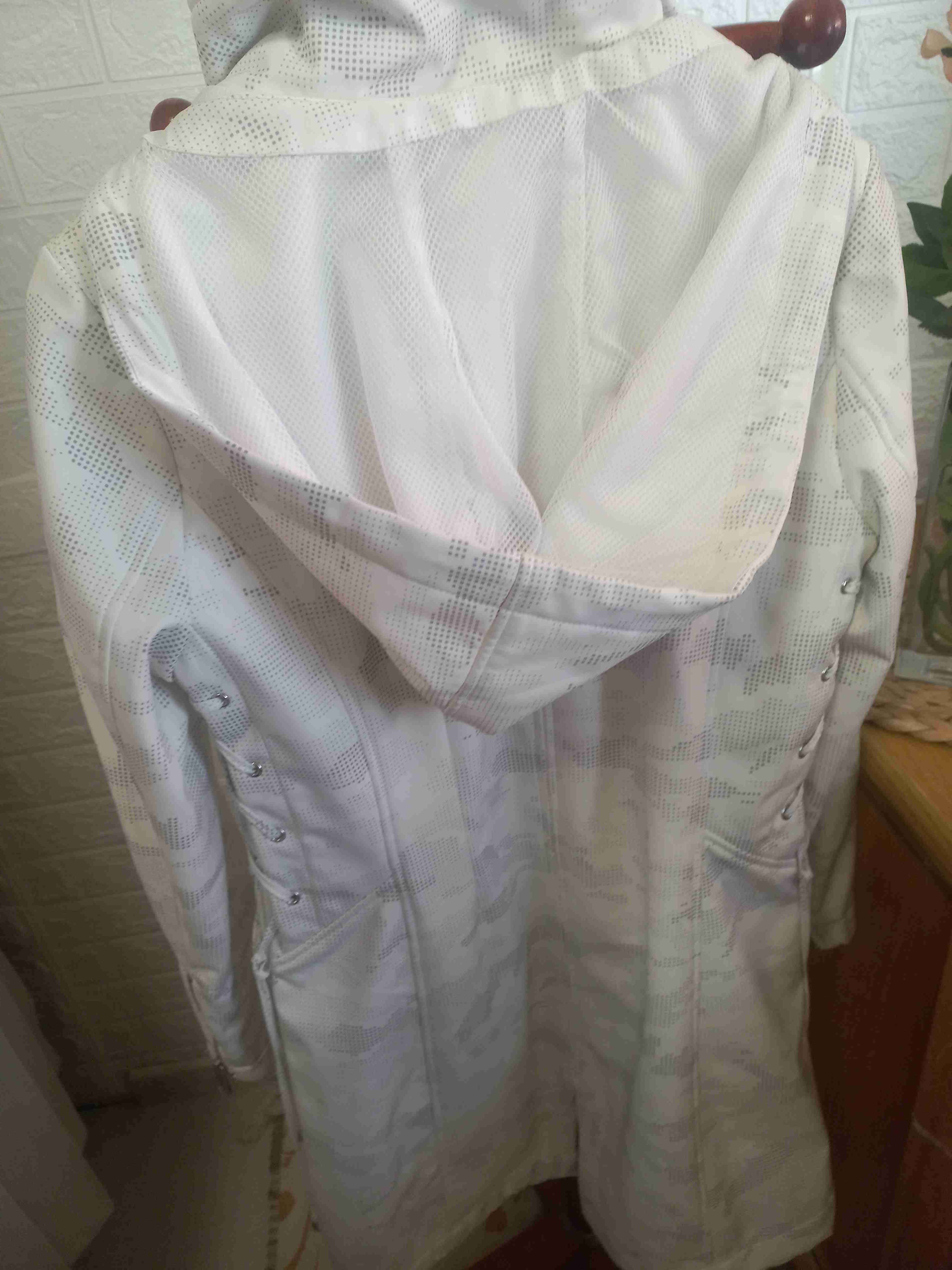 Chaqueta blanca Guess estampada - 2