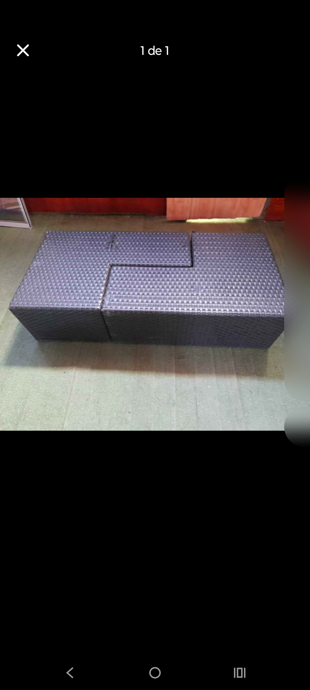 Mesa de centro de mimbre oscura