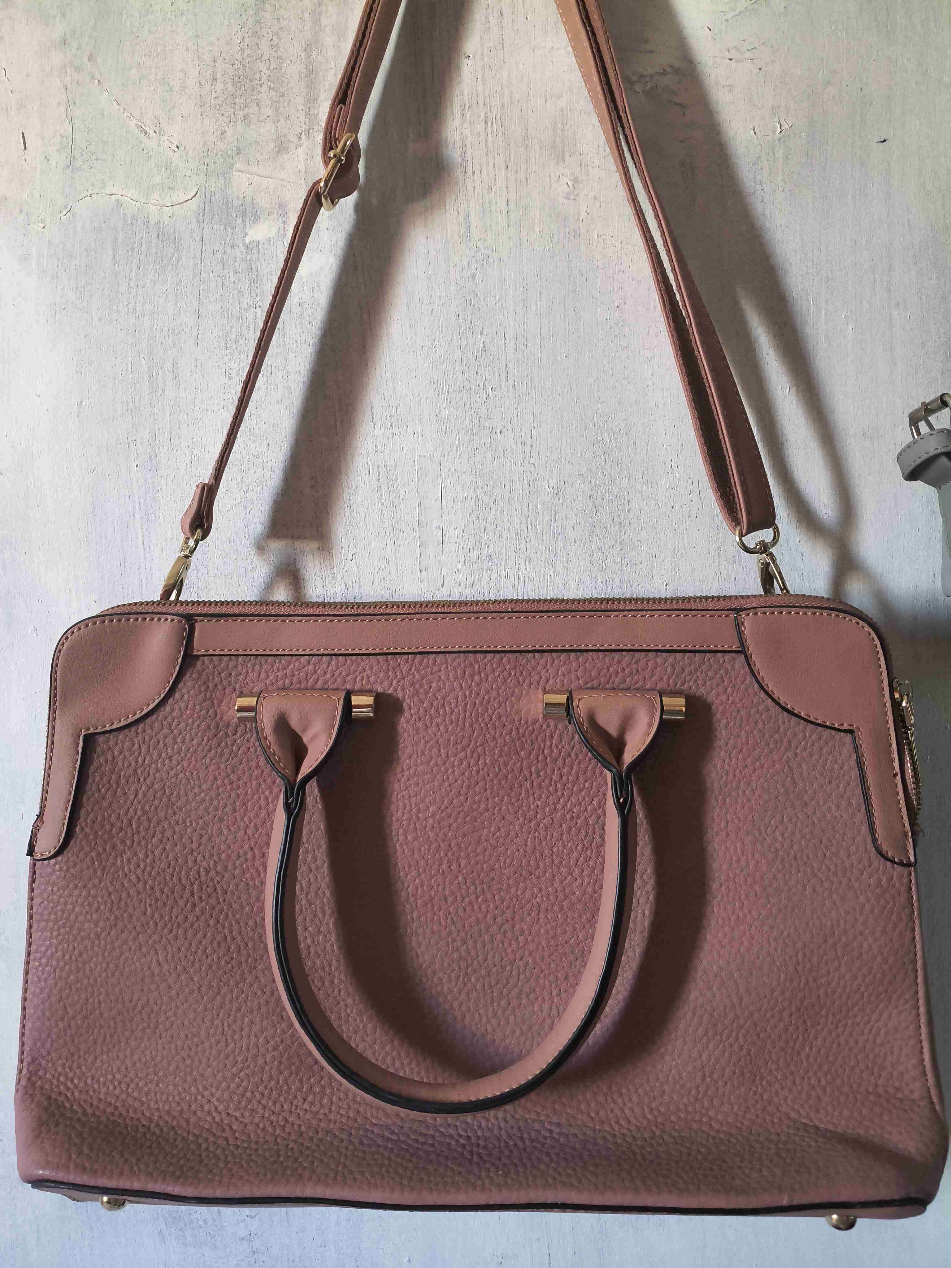 Cartera grande de cuero café