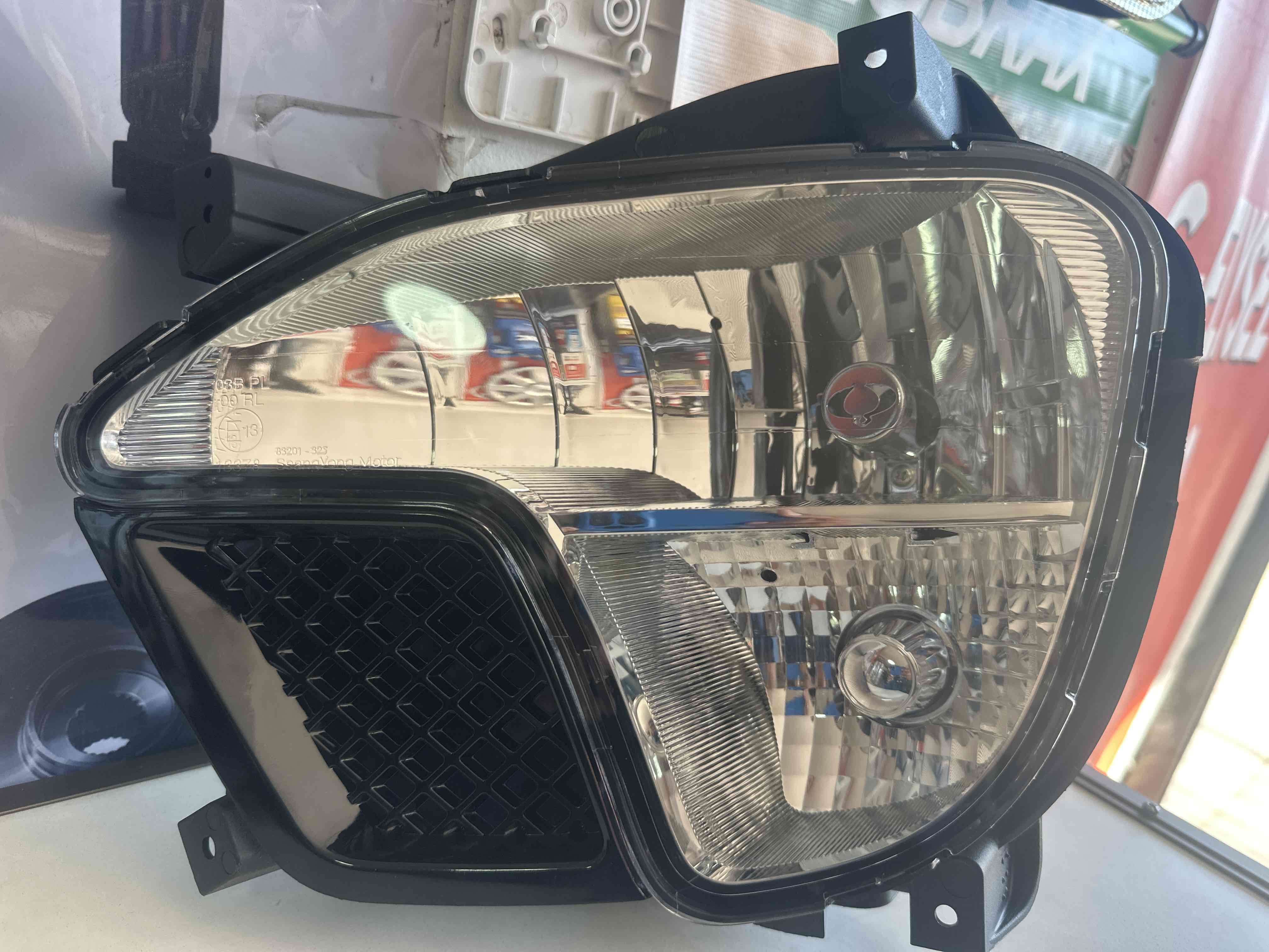 Par Neblineros Ssangyong Actyon genuinos - 2