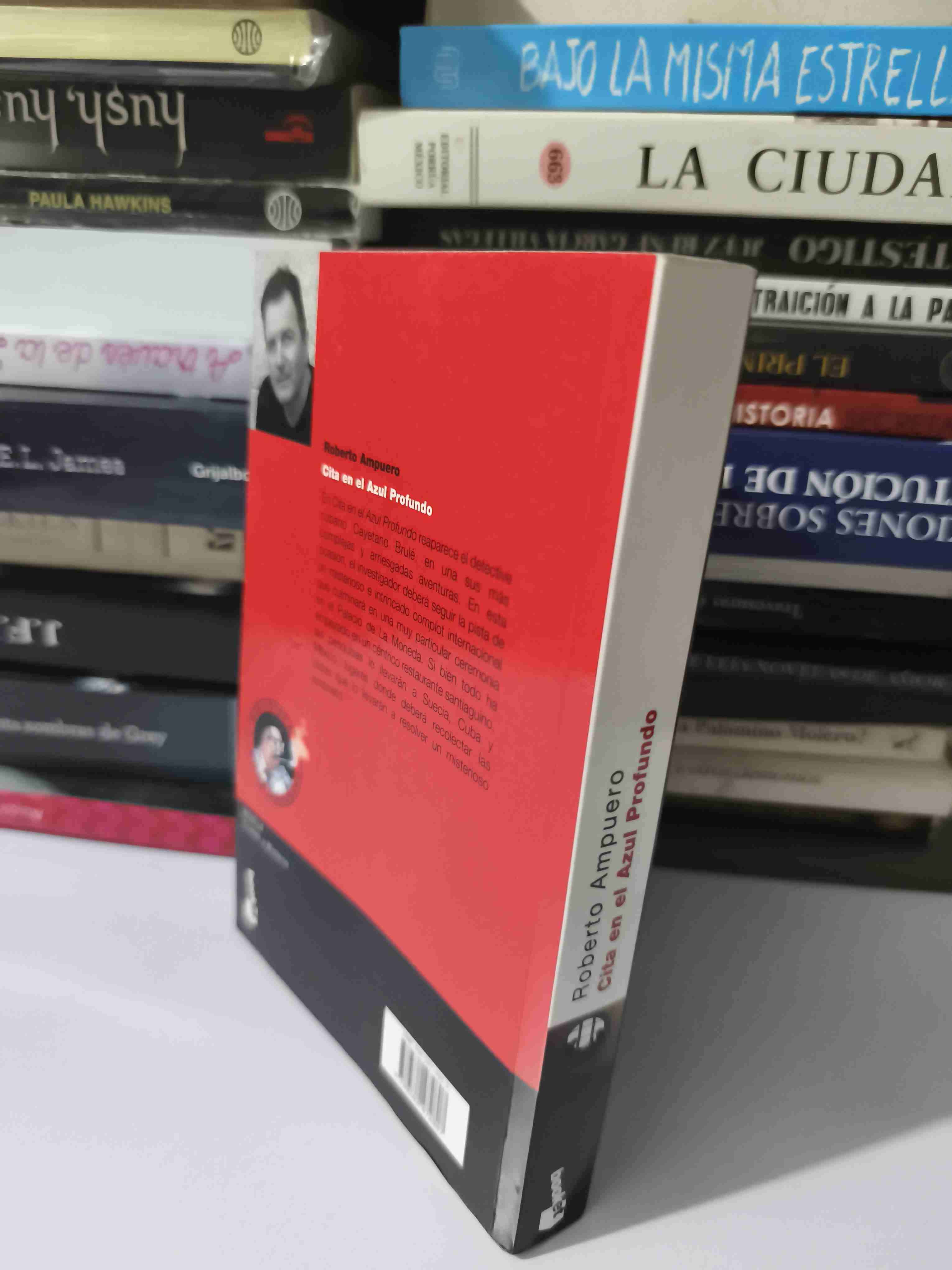 Libro 'Cita en el Azul Profundo' - 3