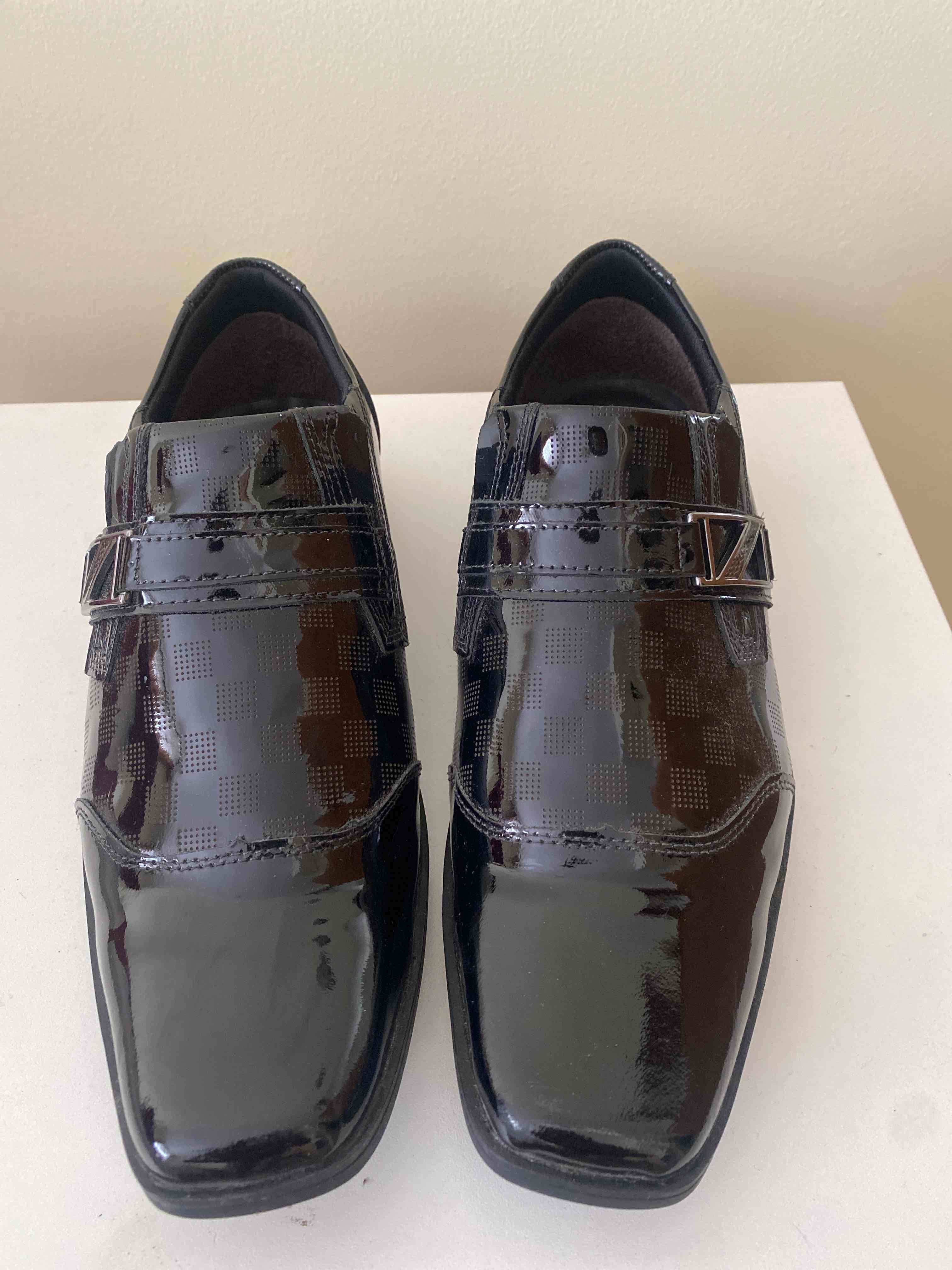 Zapatos de vestir negros charol N 40 - 1