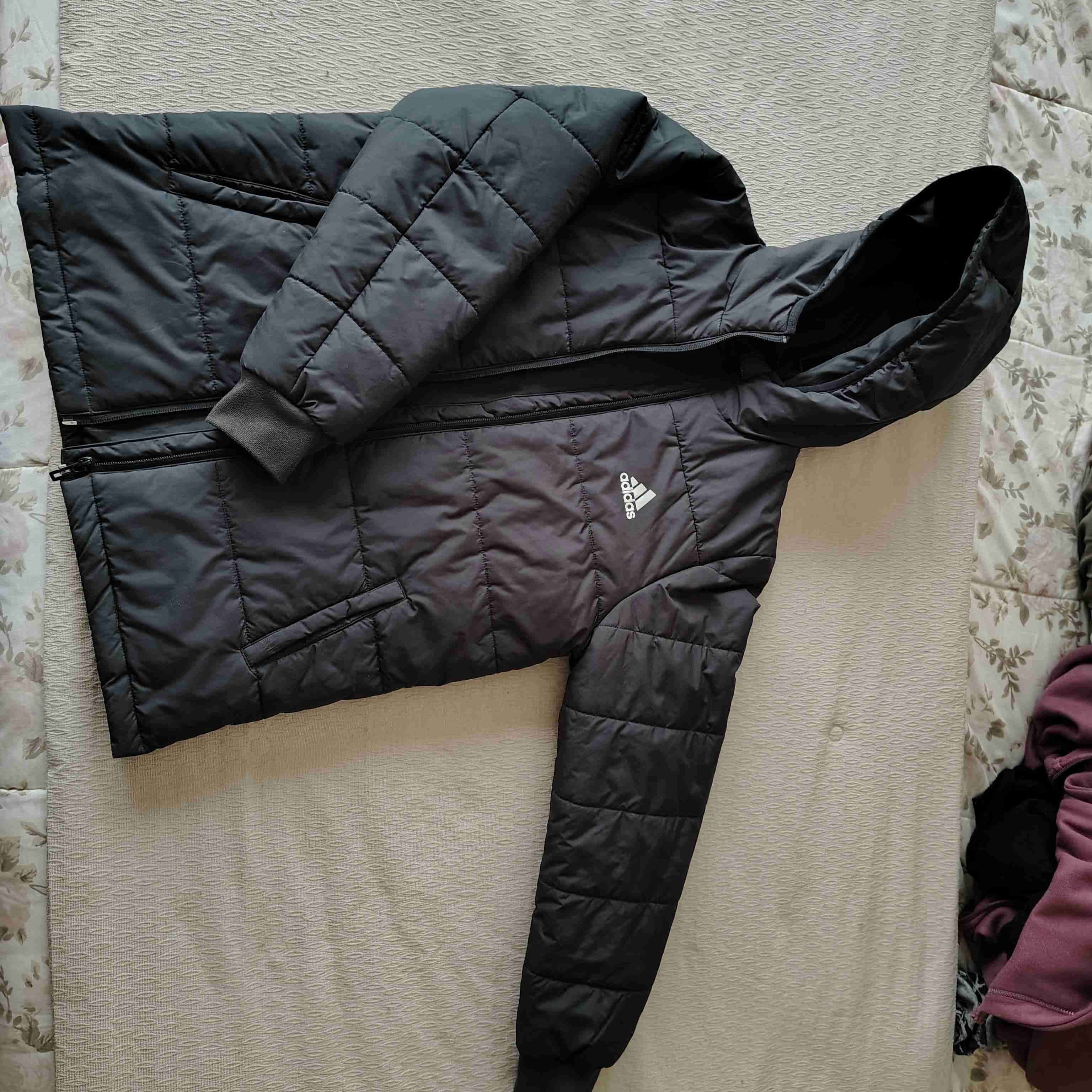 Chaqueta acolchada negra Adidas - miniatura 6