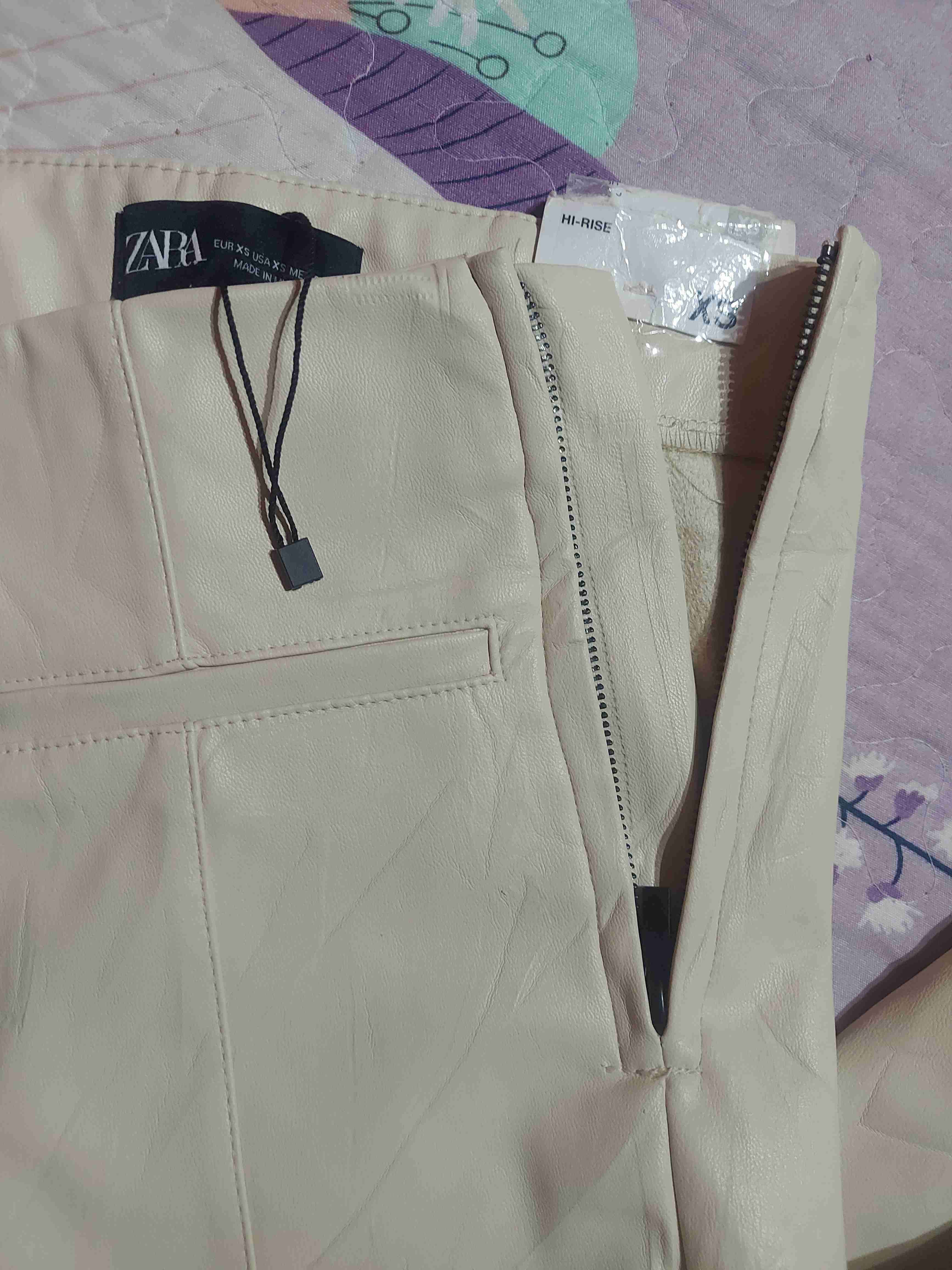 Legging color beige, con etiqueta. ZARA - 3