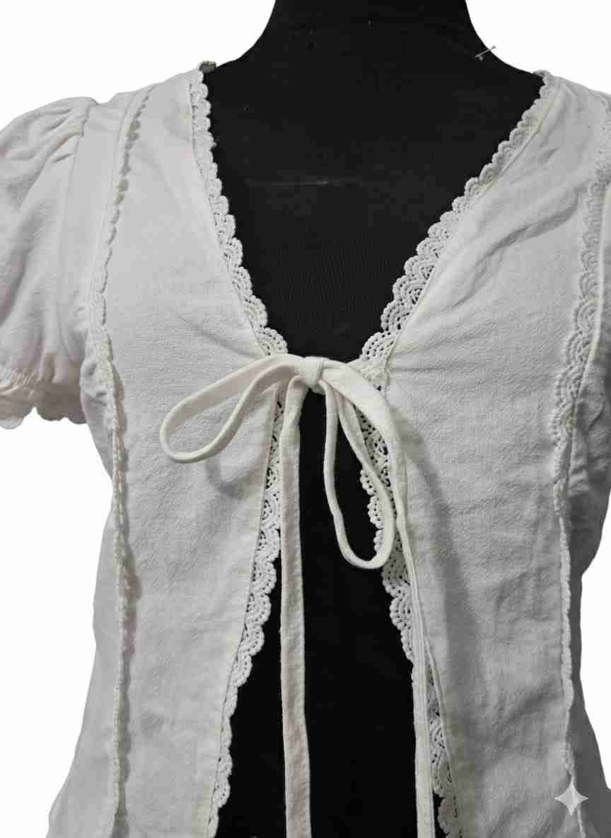 Blusa blanca con encaje - miniatura 2