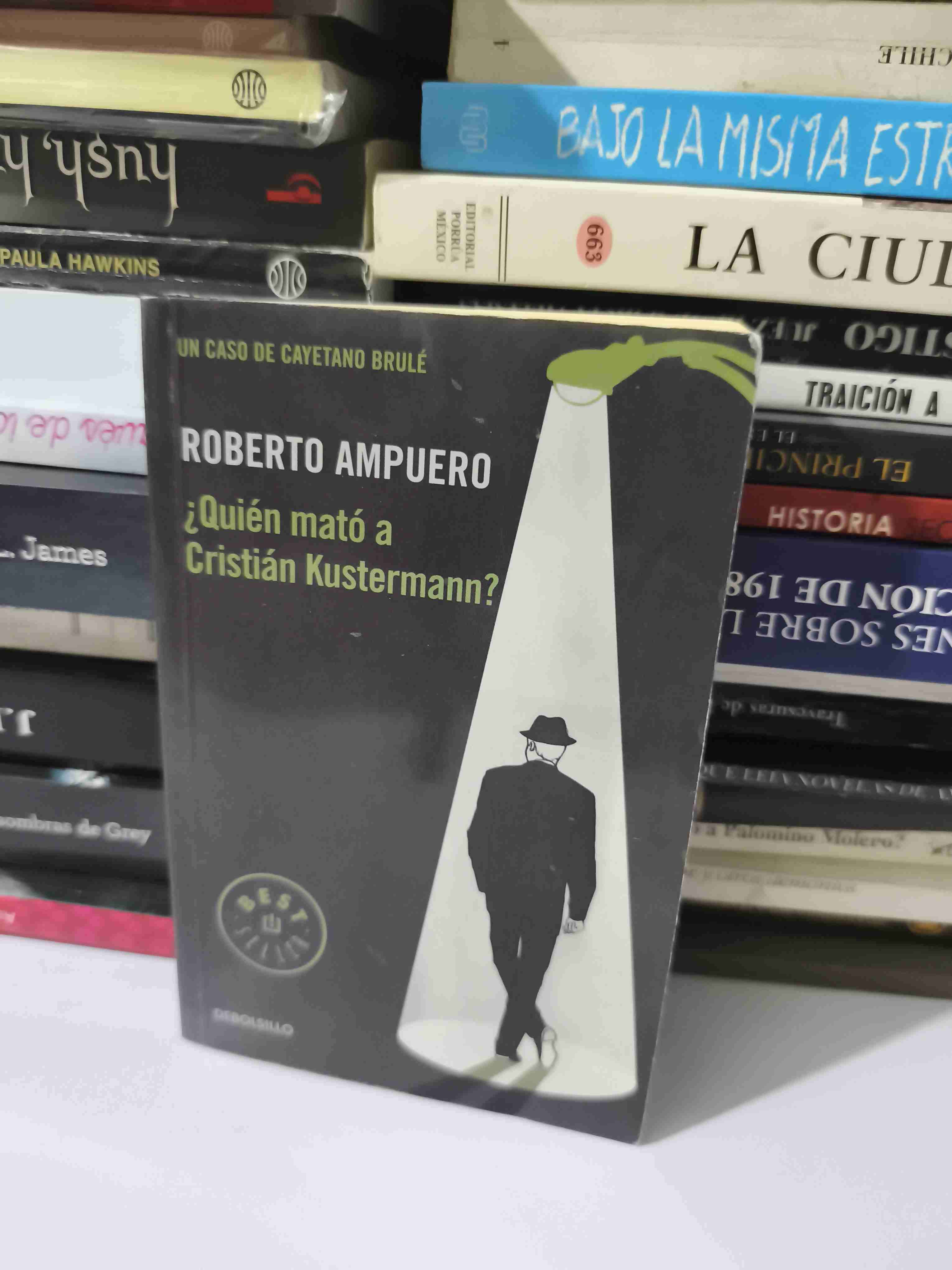 Libro '¿Quién mató a Cristián Kustermann?' de Roberto Ampuero - miniatura 1
