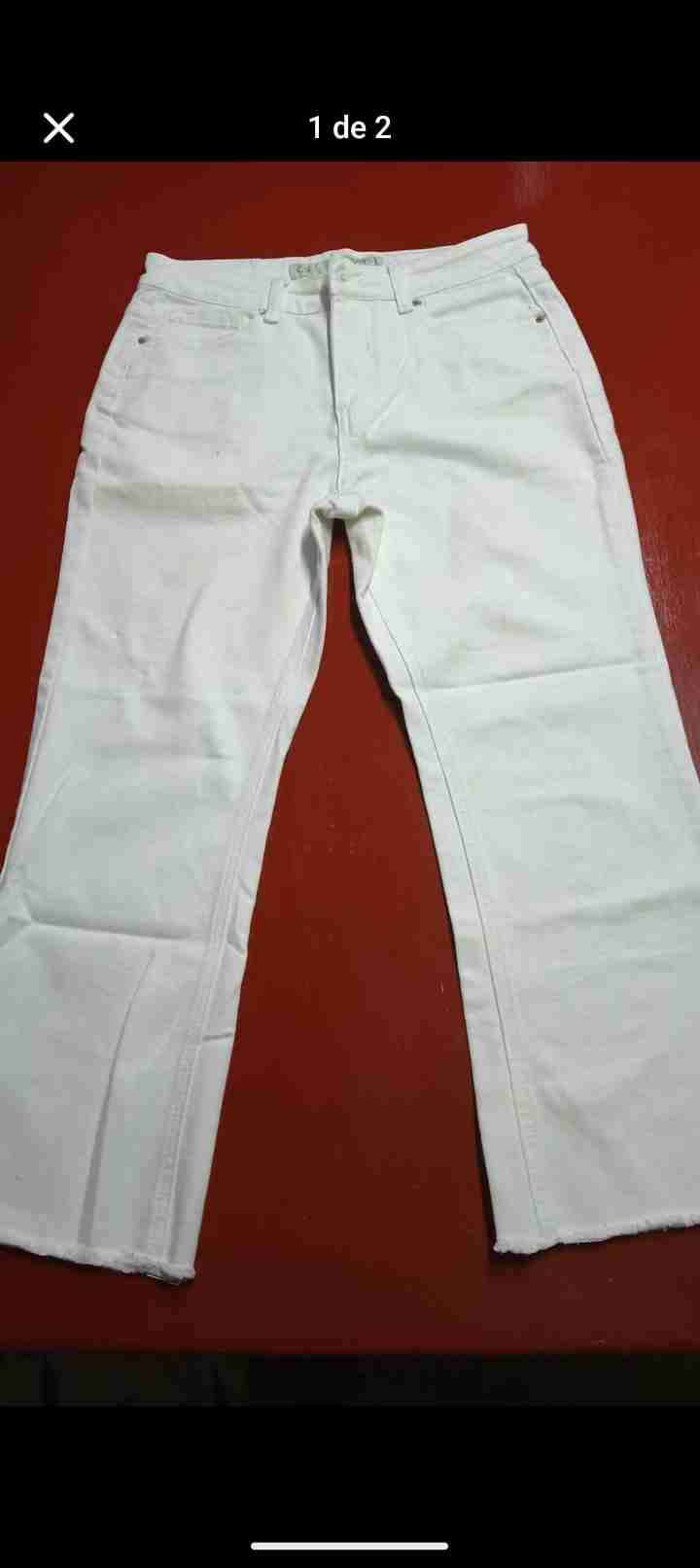 Jeans azul con desgaste - miniatura 4