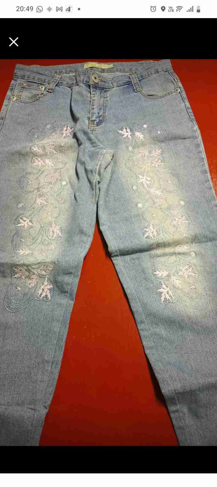 Jeans azul con desgaste - miniatura 5