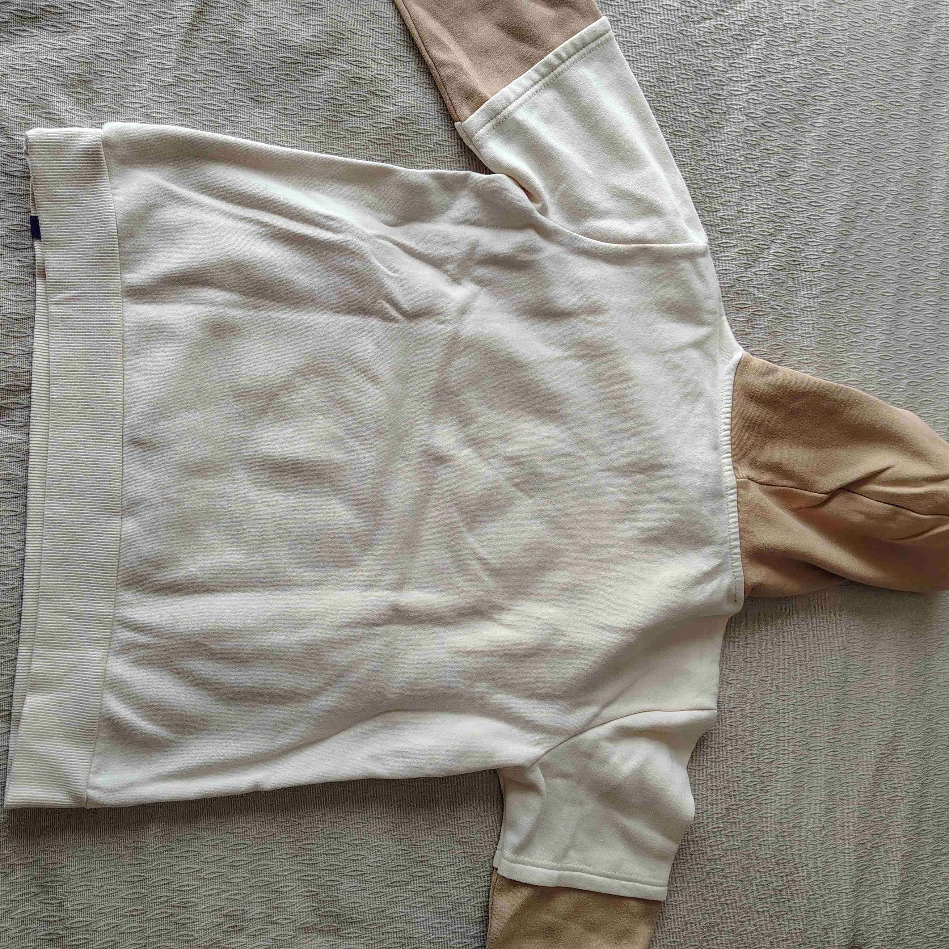 Polerón beige Licencia Warner Bros - miniatura 3