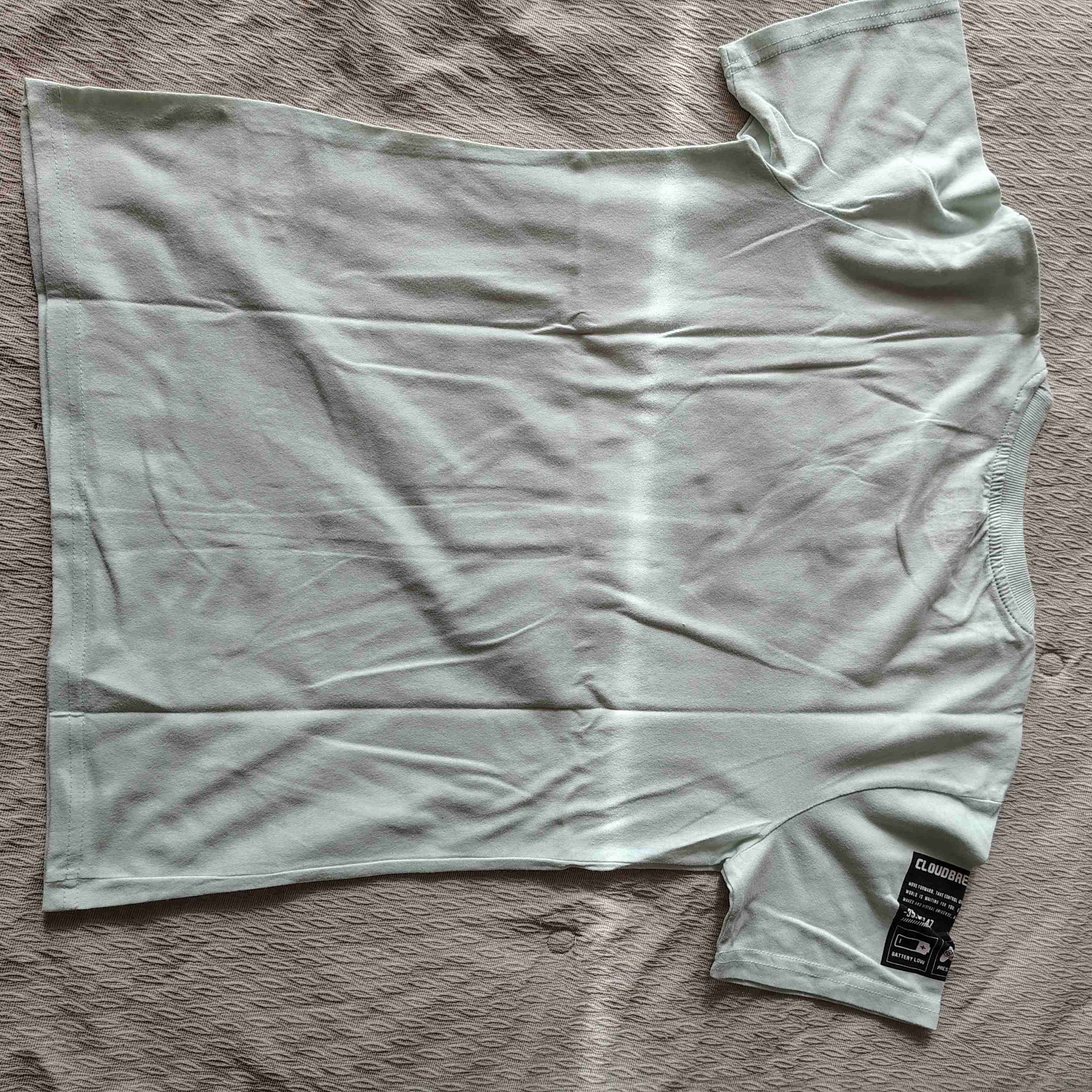 Polera verde con estampado 'Game Over' - 4