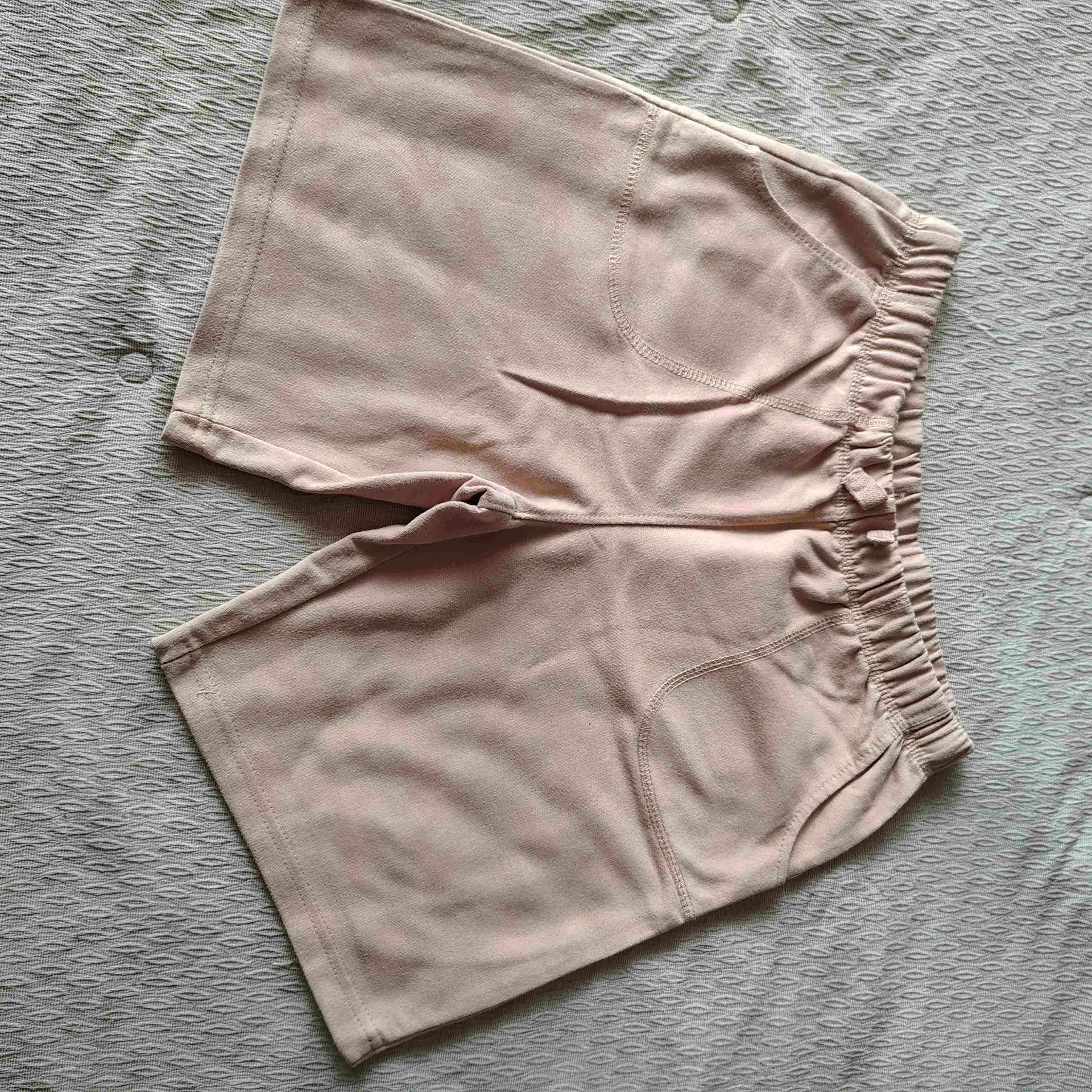 Shorts beige suaves - miniatura 1